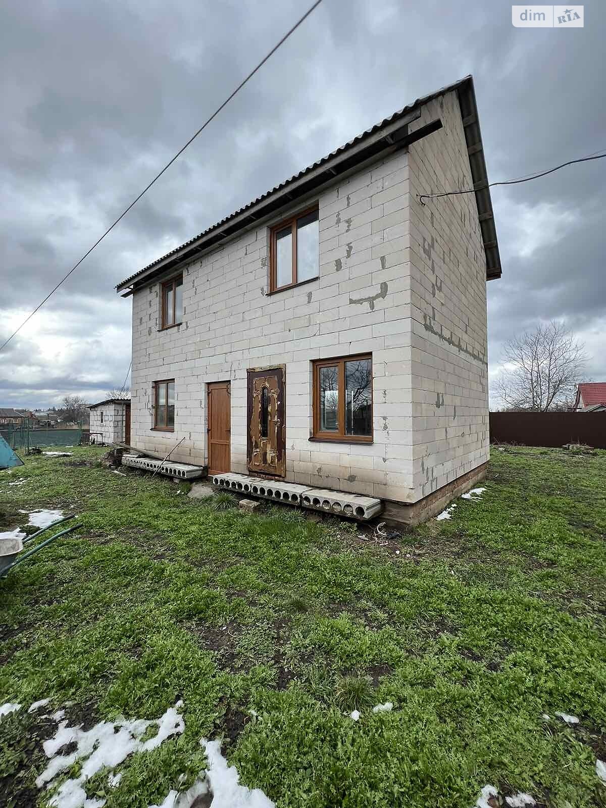 двухэтажный дом с отоплением, 126 кв. м, кирпич. Продажа в Калиновке район Калиновка фото 1