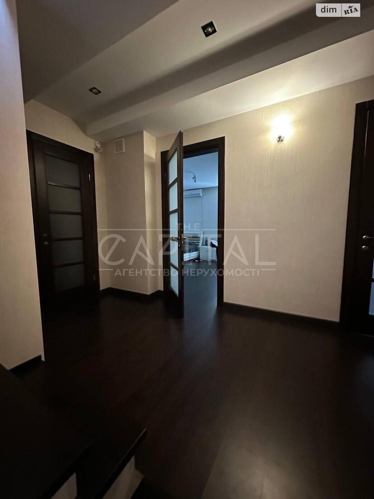 двухэтажный дом с балконом, 200 кв. м, кирпич. Продажа в Калиновке фото 1 двухэтажный дом с балконом, 200 кв. м, кирпич. Продажа в Калиновке фото 1
