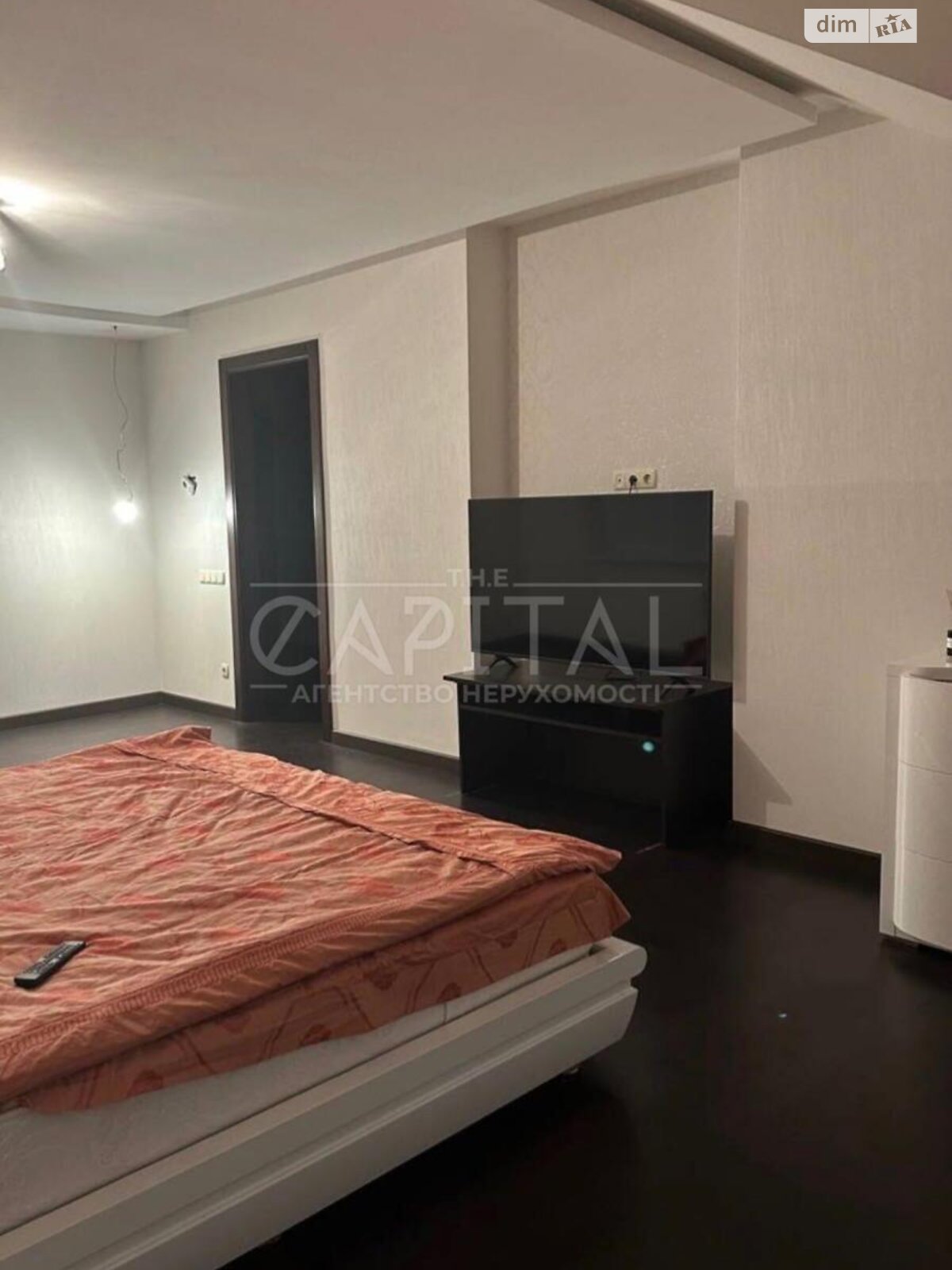 двухэтажный дом с балконом, 200 кв. м, кирпич. Продажа в Калиновке фото 1 двухэтажный дом с балконом, 200 кв. м, кирпич. Продажа в Калиновке фото 1