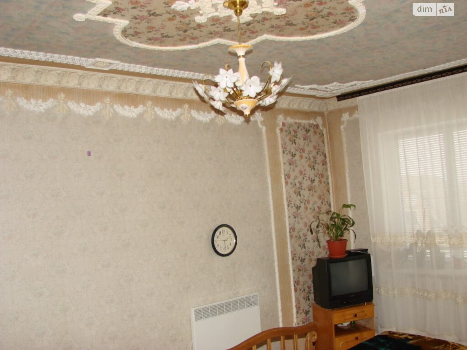 двухэтажный дом с балконом, 330 кв. м, кирпич. Продажа в Калиновке фото 1