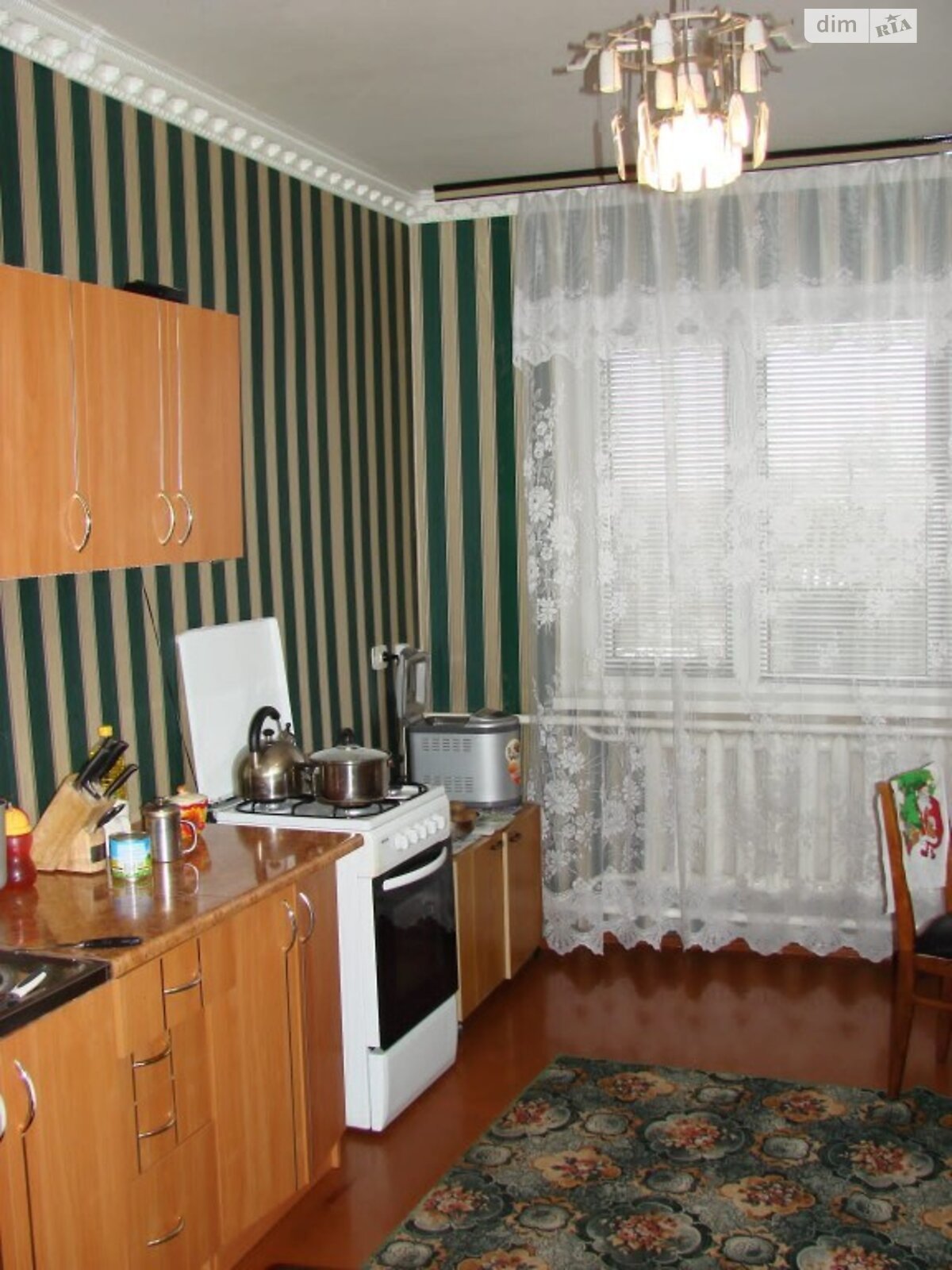 двухэтажный дом с балконом, 330 кв. м, кирпич. Продажа в Калиновке фото 1