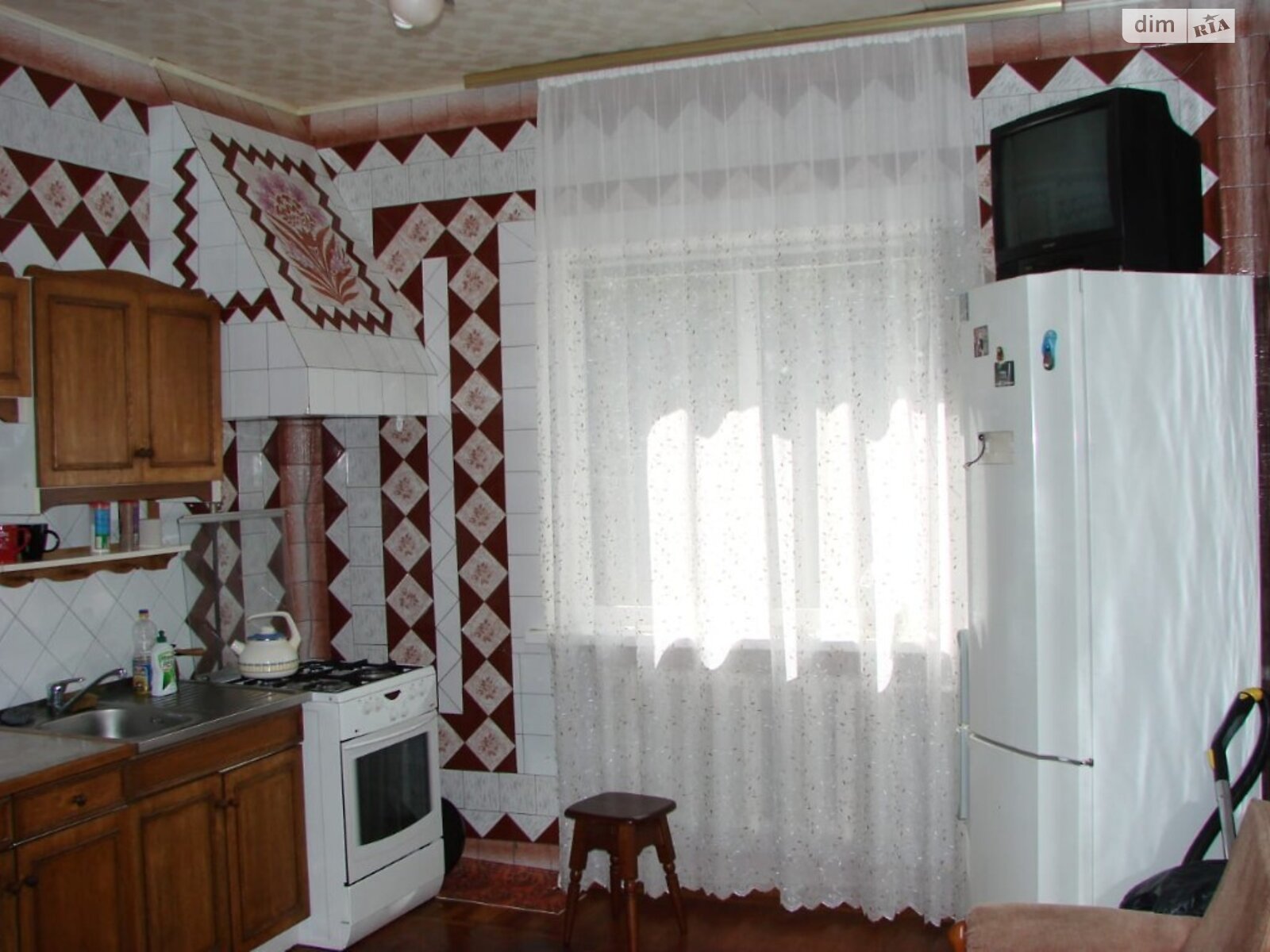 двухэтажный дом с балконом, 330 кв. м, кирпич. Продажа в Калиновке фото 1