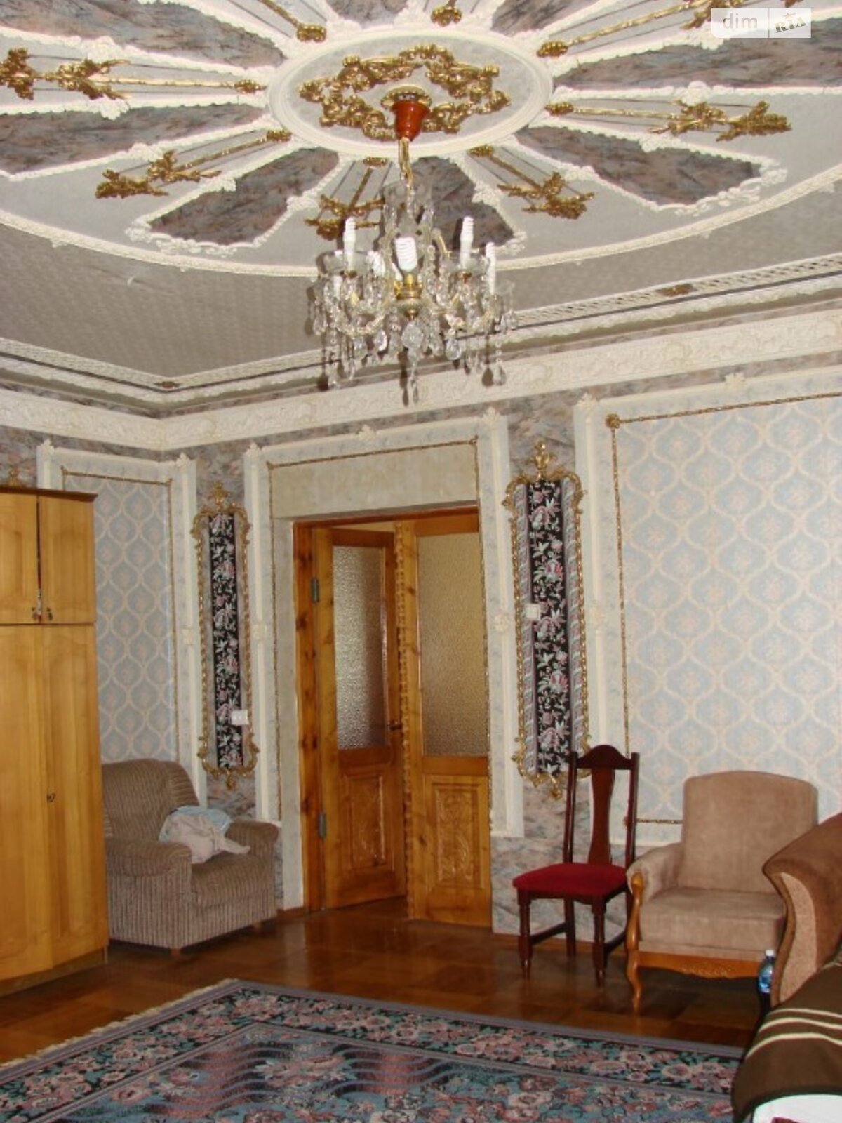 двухэтажный дом с балконом, 330 кв. м, кирпич. Продажа в Калиновке фото 1