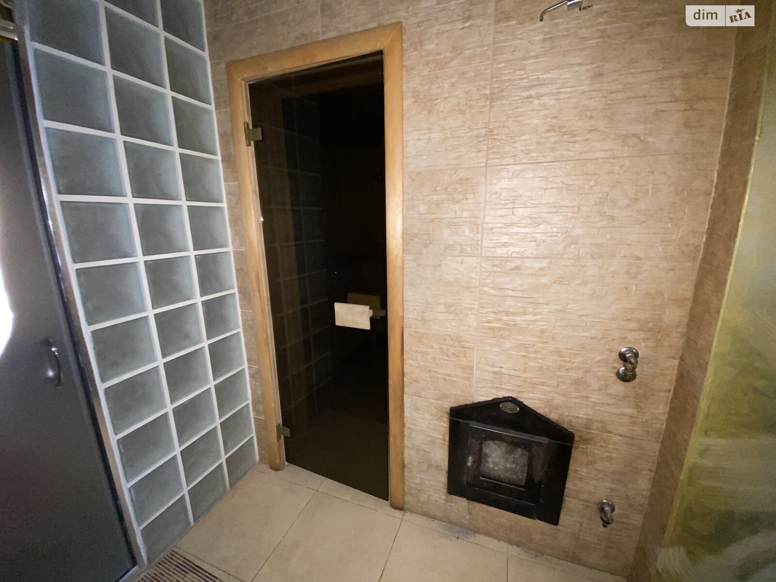 триповерховий будинок з верандою, 252 кв. м, цегла. Продаж у Калинівці фото 1 триповерховий будинок з верандою, 252 кв. м, цегла. Продаж у Калинівці фото 1