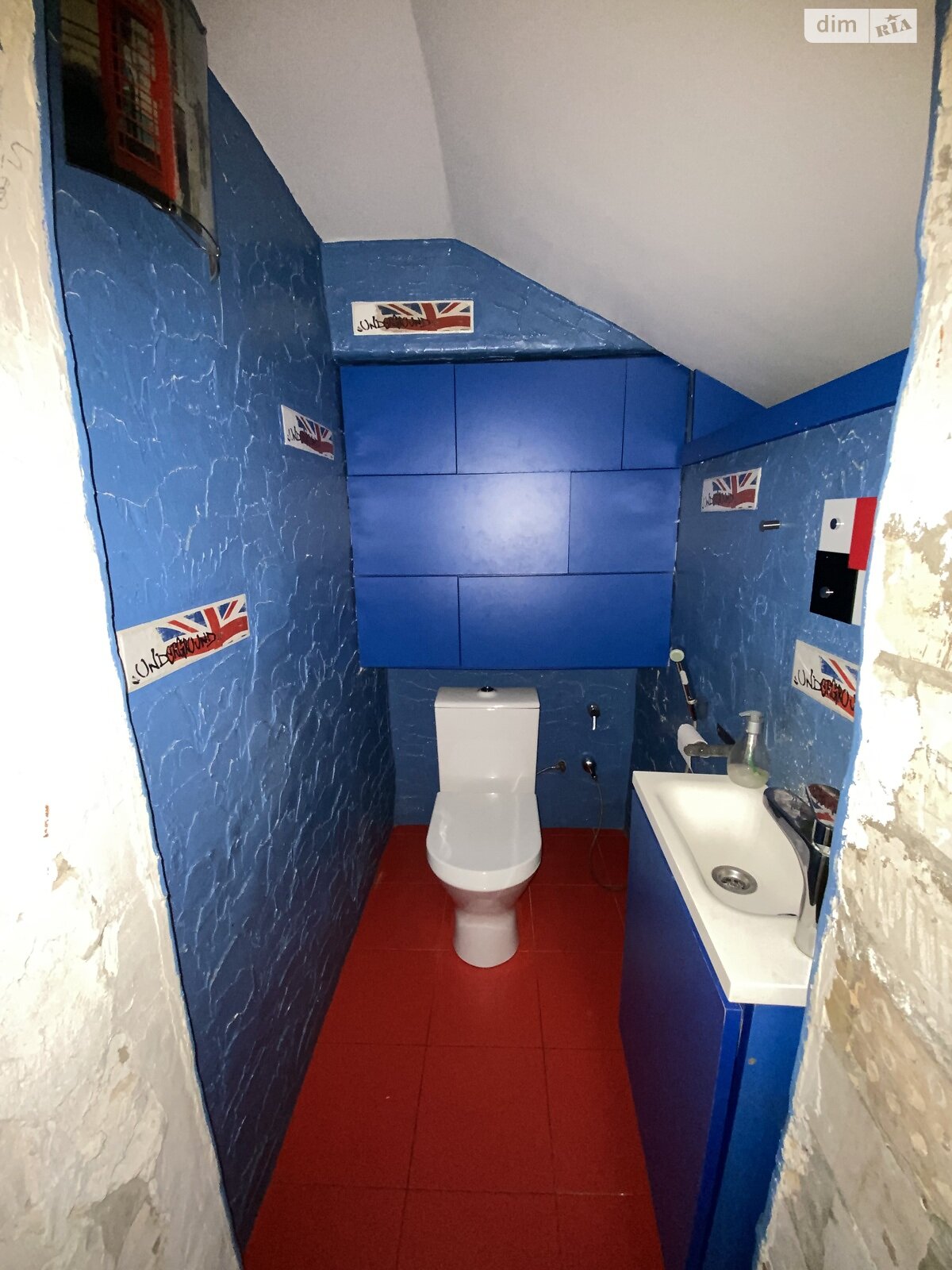 триповерховий будинок з верандою, 252 кв. м, цегла. Продаж у Калинівці фото 1 триповерховий будинок з верандою, 252 кв. м, цегла. Продаж у Калинівці фото 1