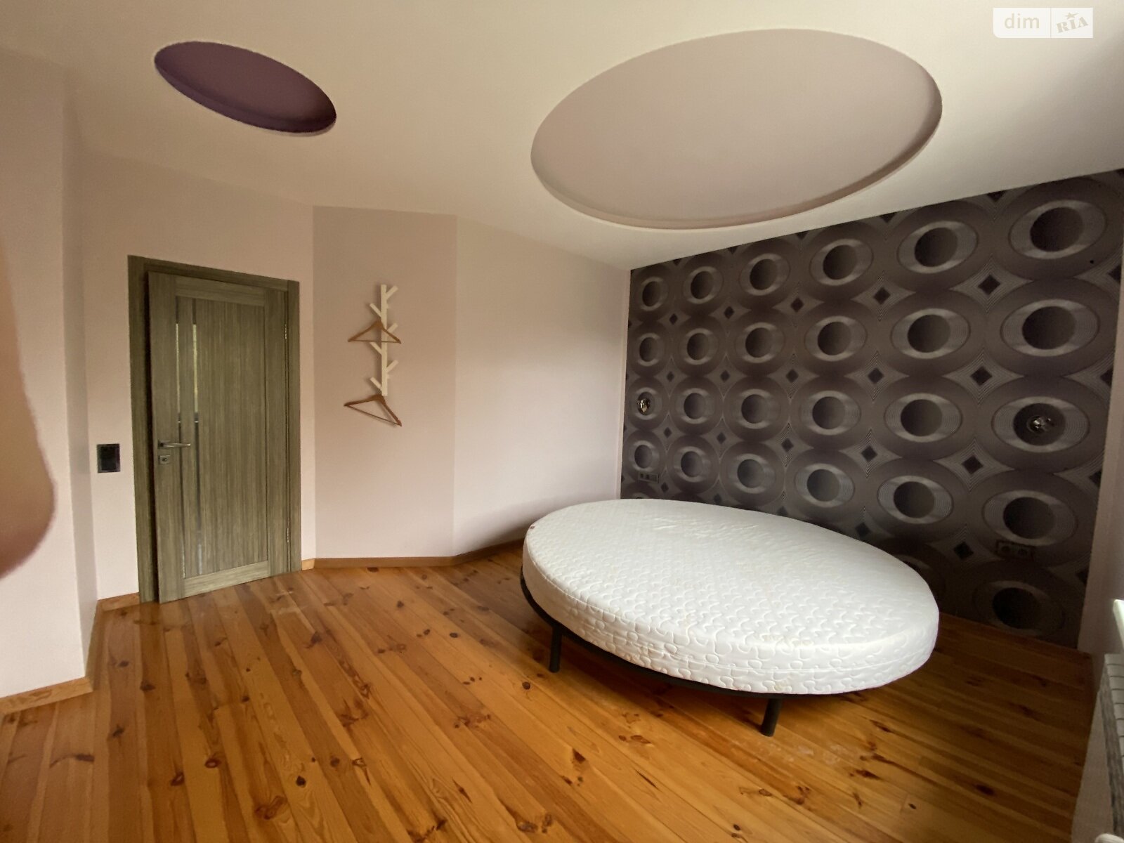 триповерховий будинок з верандою, 252 кв. м, цегла. Продаж у Калинівці фото 1 триповерховий будинок з верандою, 252 кв. м, цегла. Продаж у Калинівці фото 1