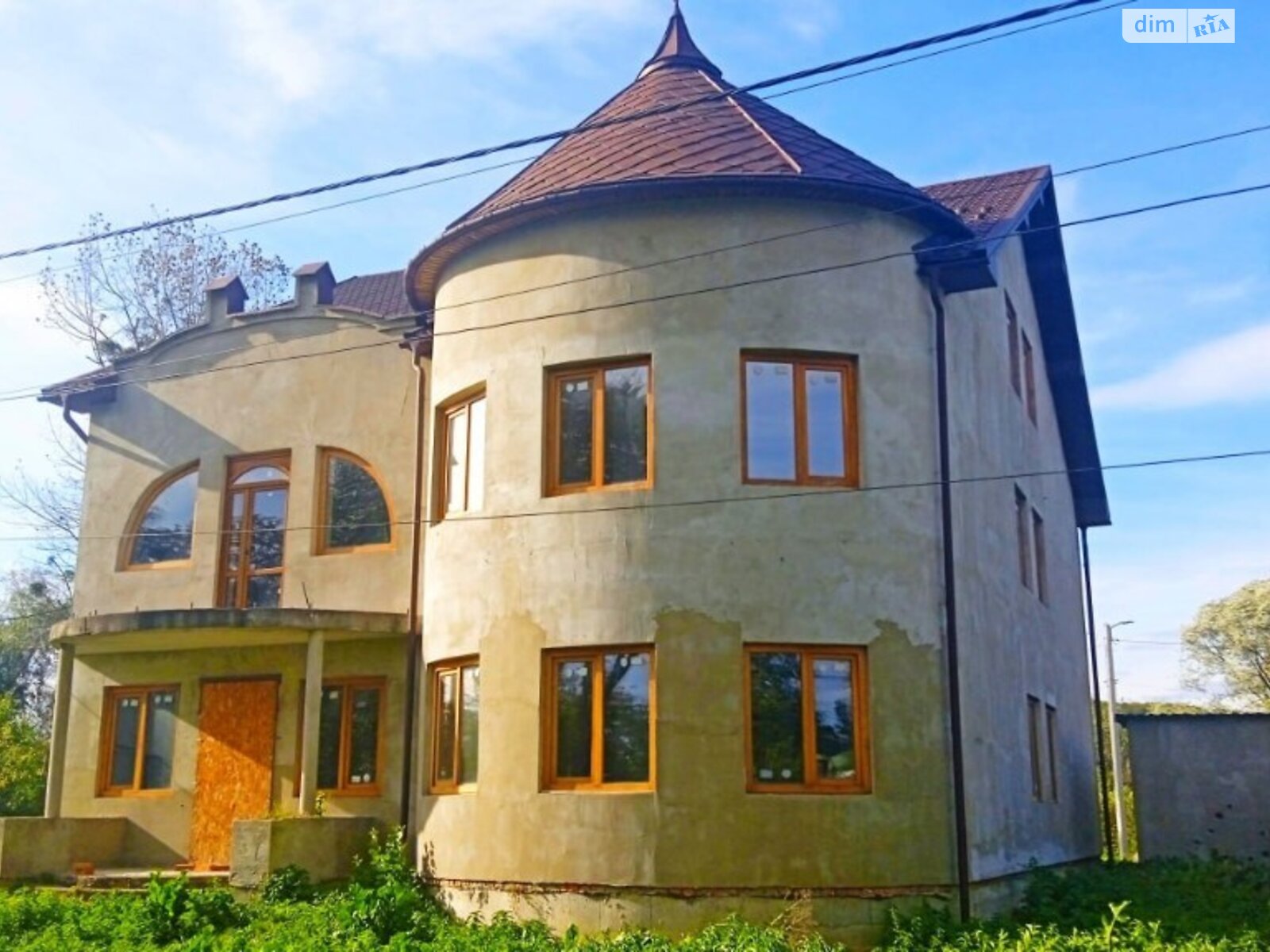 двухэтажный дом с балконом, 292 кв. м, кирпич. Продажа в Калуше фото 1