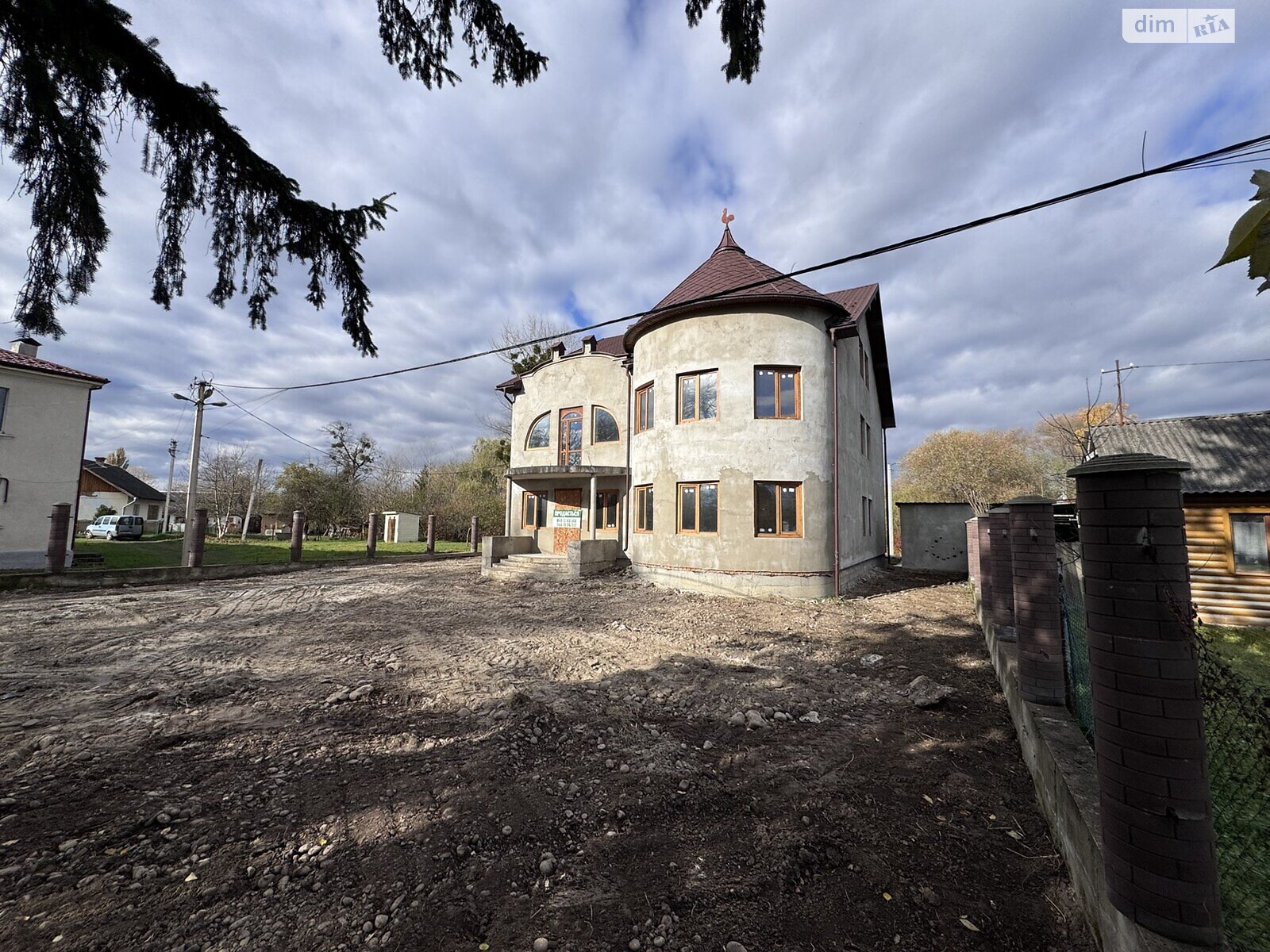 двухэтажный дом с гаражом, 292.7 кв. м, кирпич. Продажа в Калуше фото 1