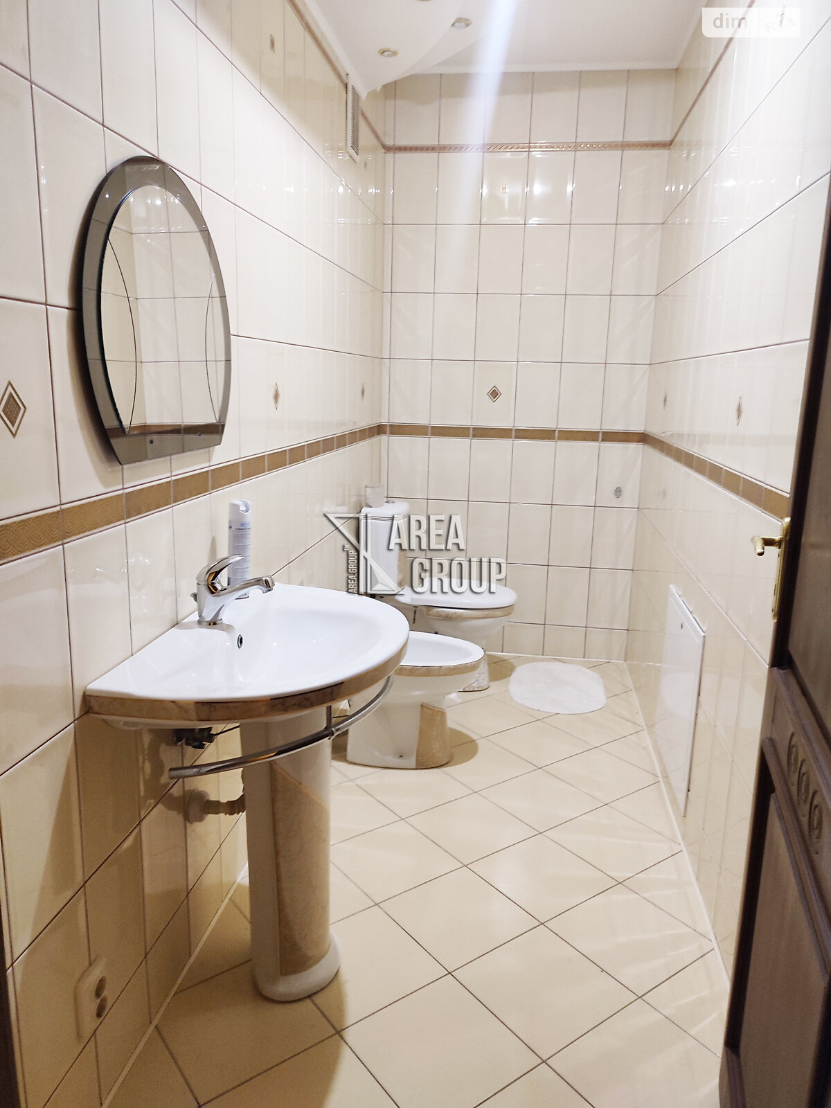 трехэтажный дом с балконом, 299 кв. м, кирпич. Продажа в Каменце-Подольском район Билановка фото 1