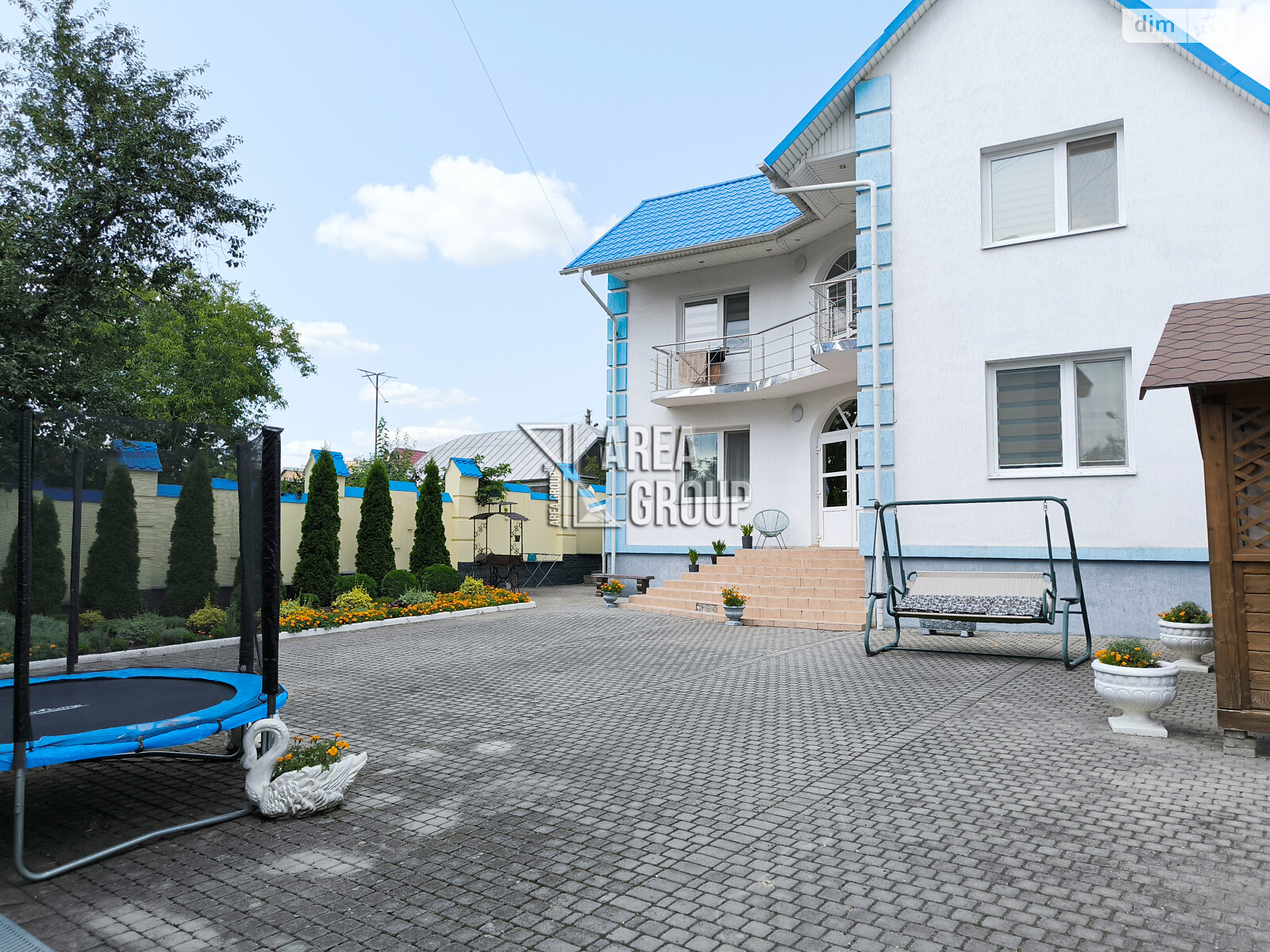 трехэтажный дом с балконом, 299 кв. м, кирпич. Продажа в Каменце-Подольском район Билановка фото 1