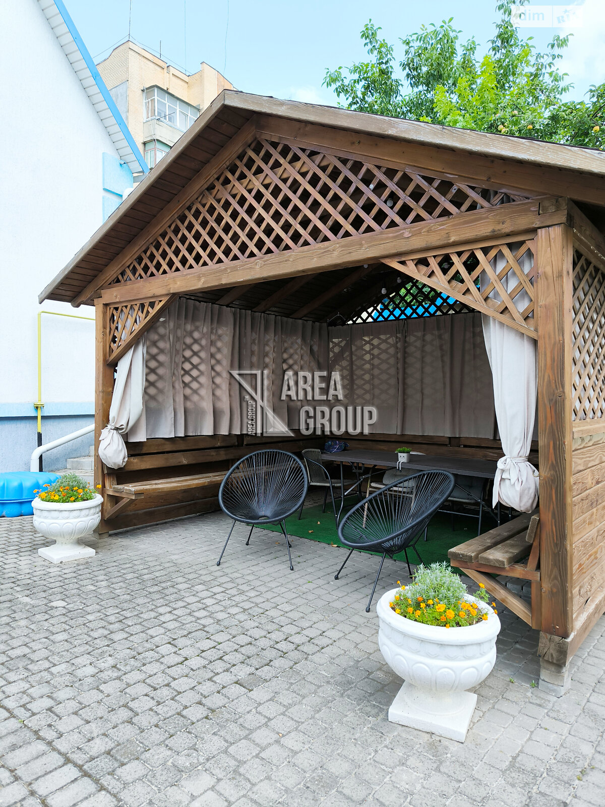 трехэтажный дом с балконом, 299 кв. м, кирпич. Продажа в Каменце-Подольском район Билановка фото 1