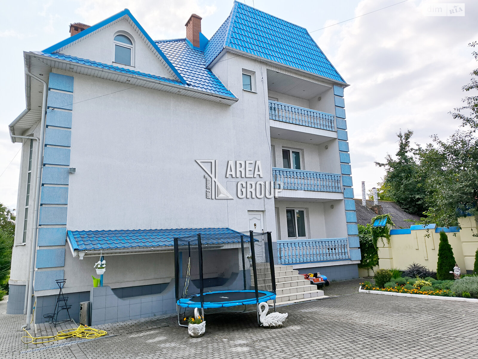 трехэтажный дом с балконом, 299 кв. м, кирпич. Продажа в Каменце-Подольском район Билановка фото 1