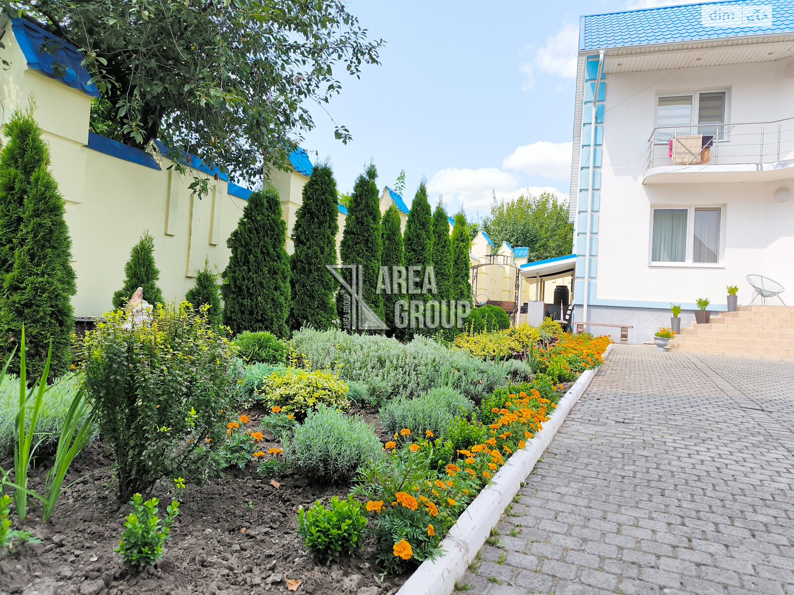 трехэтажный дом с балконом, 299 кв. м, кирпич. Продажа в Каменце-Подольском район Билановка фото 1