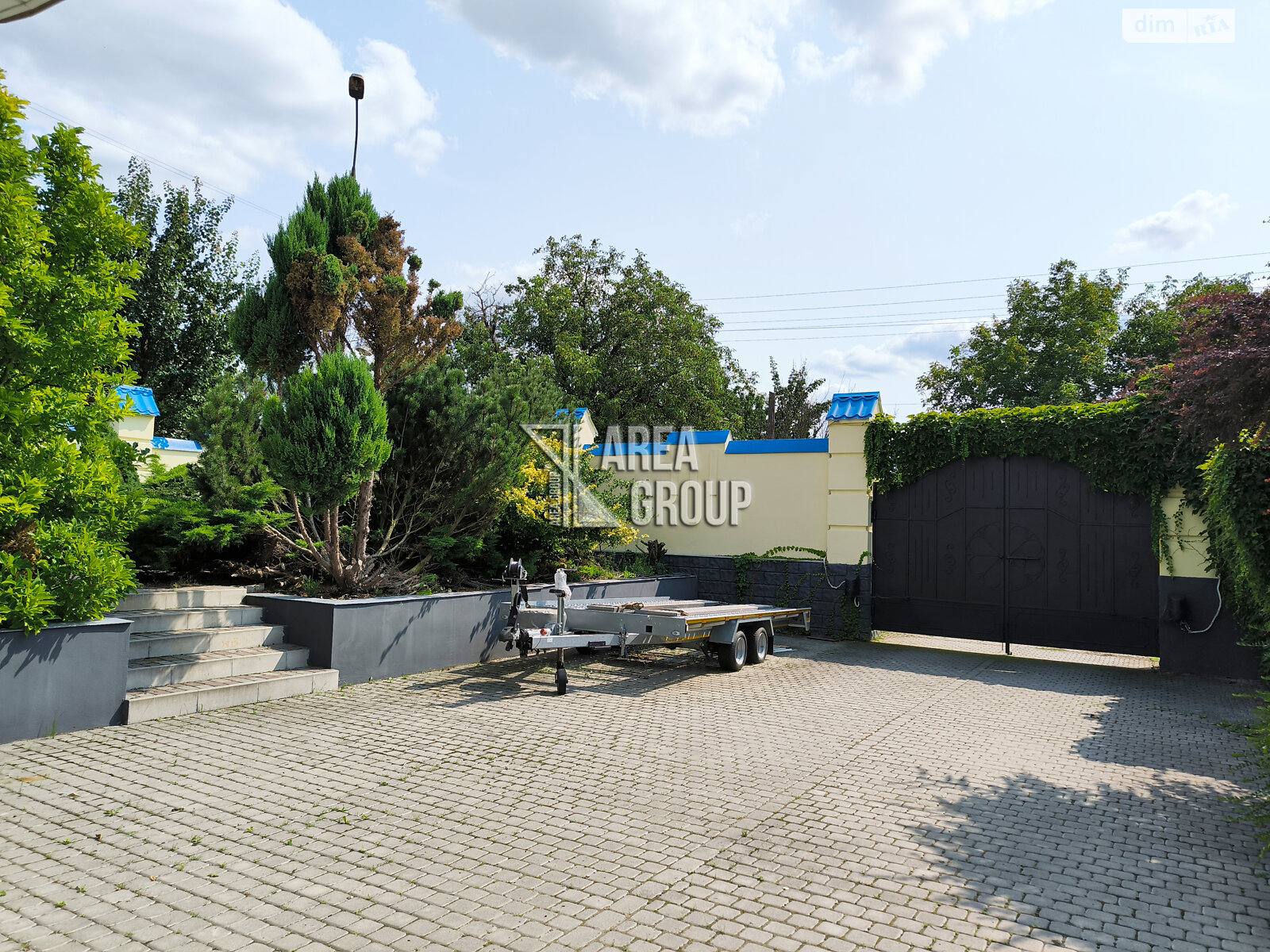 трехэтажный дом с балконом, 299 кв. м, кирпич. Продажа в Каменце-Подольском район Билановка фото 1