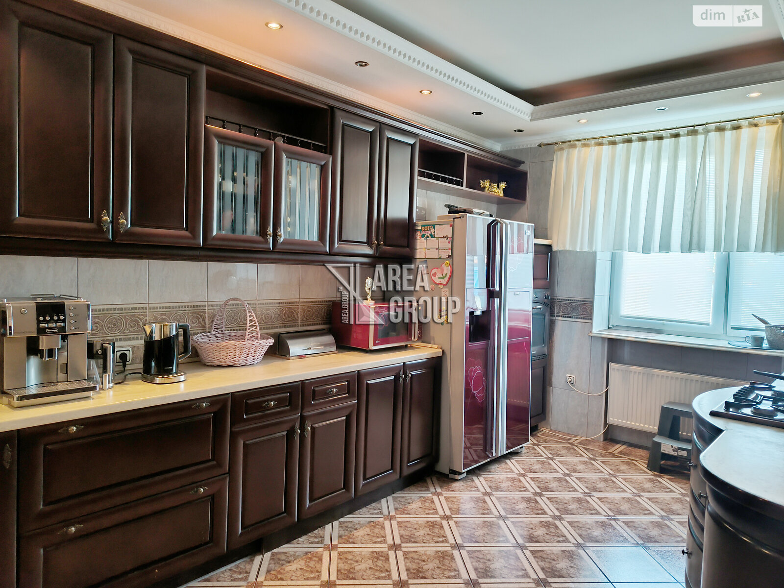 трехэтажный дом с балконом, 299 кв. м, кирпич. Продажа в Каменце-Подольском район Билановка фото 1