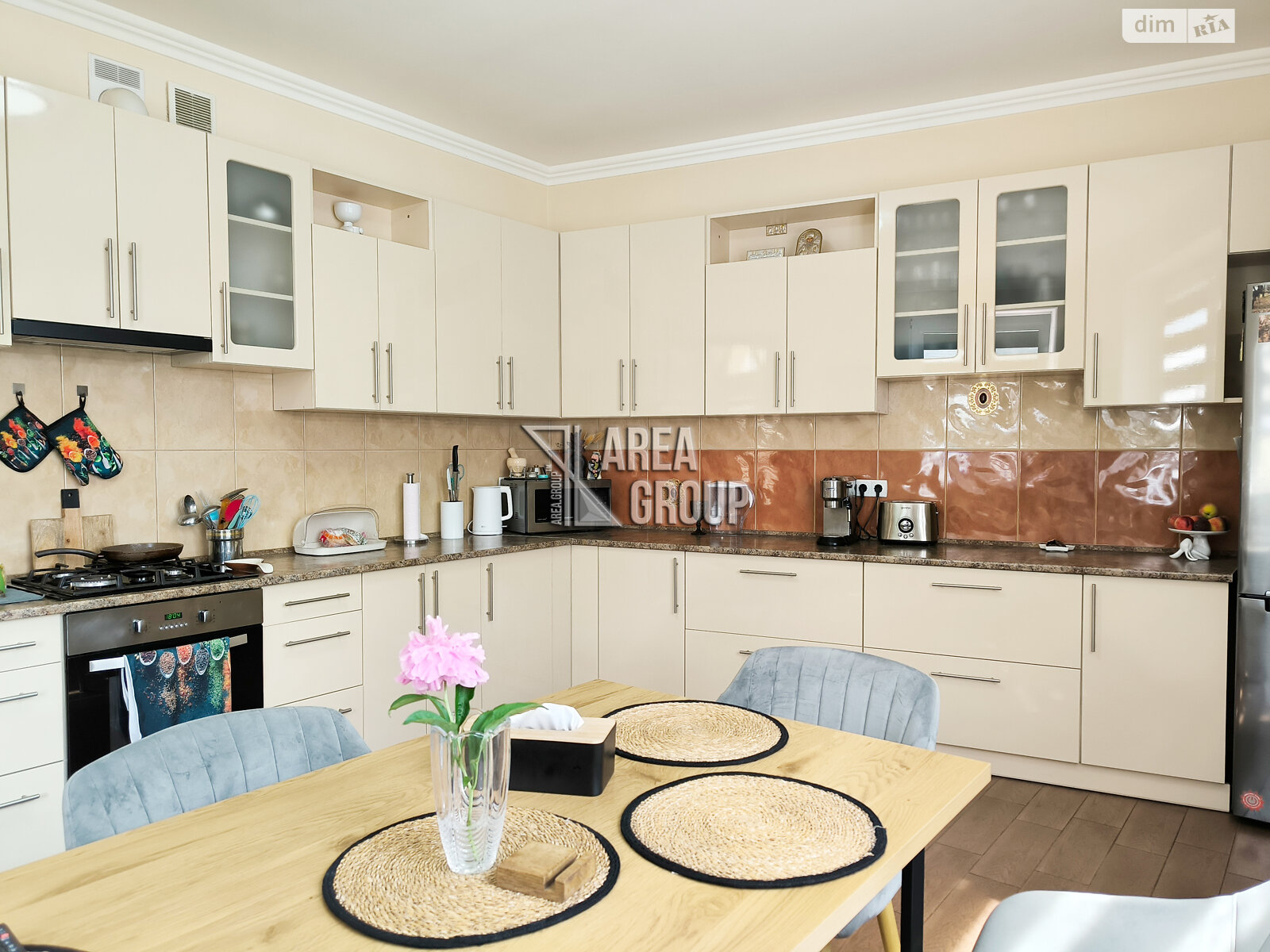 трехэтажный дом с балконом, 299 кв. м, кирпич. Продажа в Каменце-Подольском район Билановка фото 1