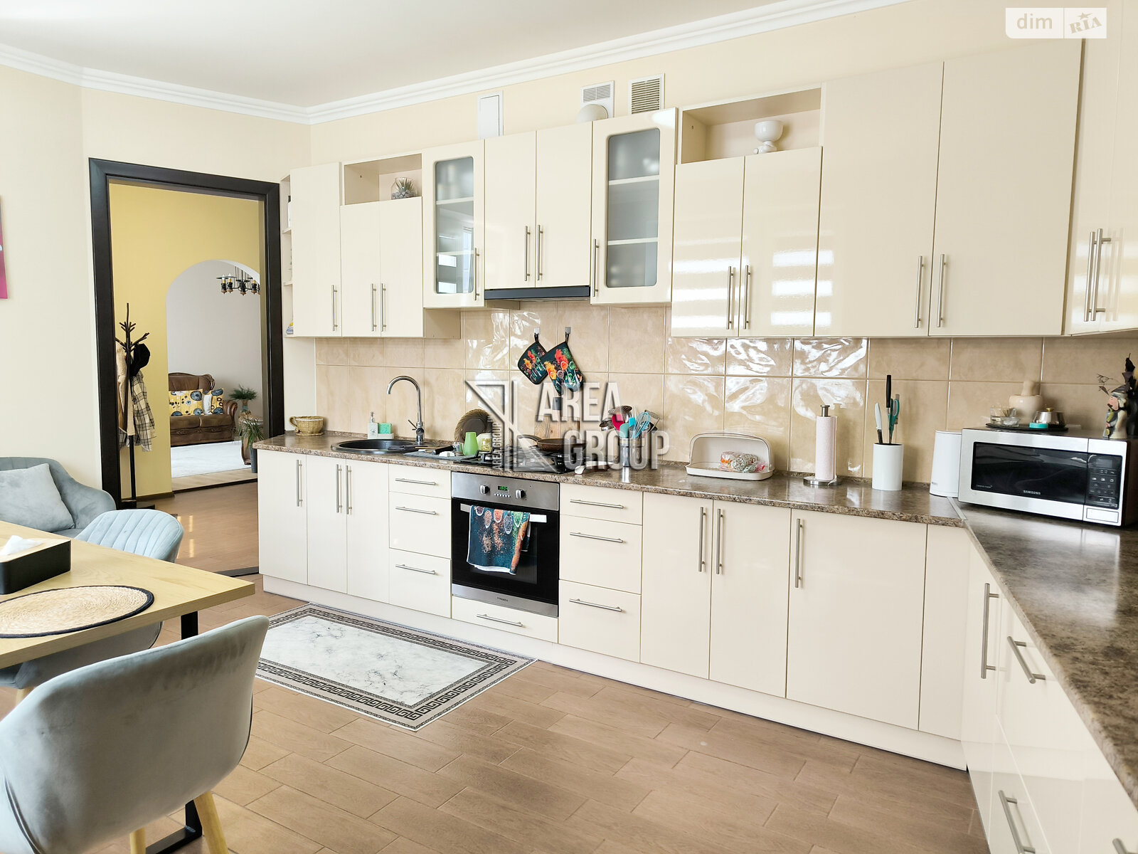 трехэтажный дом с балконом, 299 кв. м, кирпич. Продажа в Каменце-Подольском район Билановка фото 1