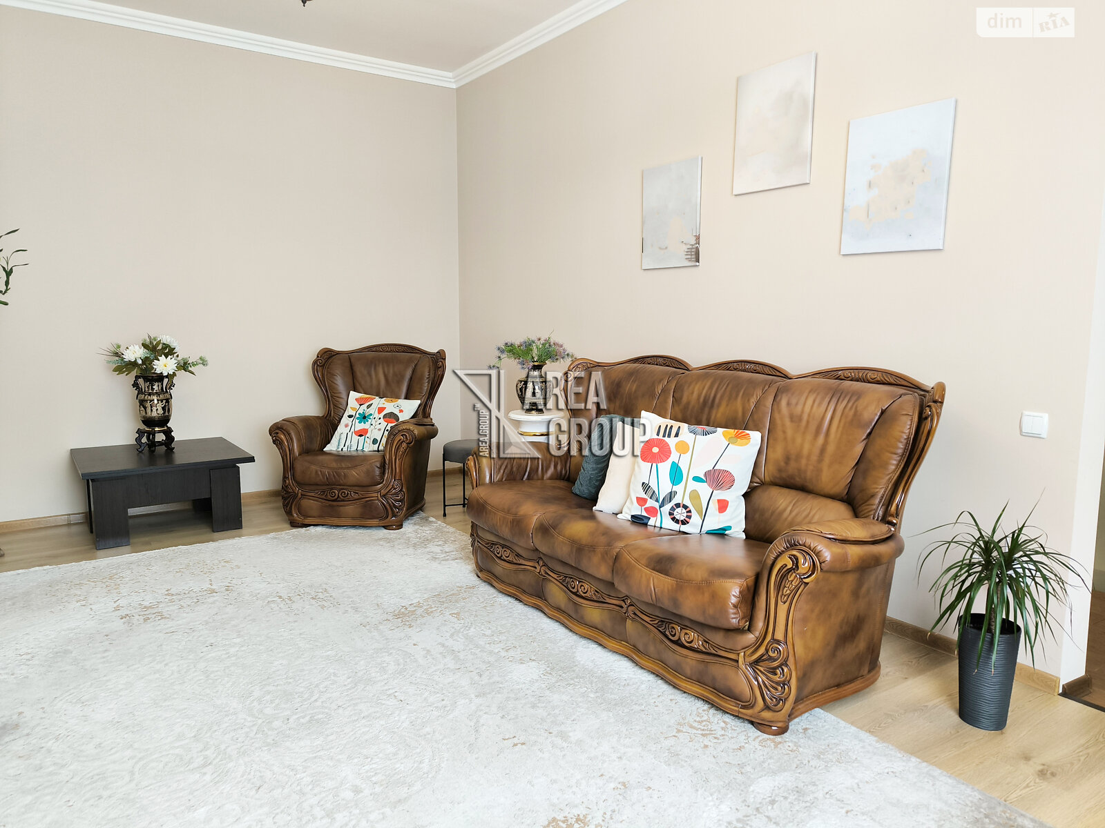 трехэтажный дом с балконом, 299 кв. м, кирпич. Продажа в Каменце-Подольском район Билановка фото 1