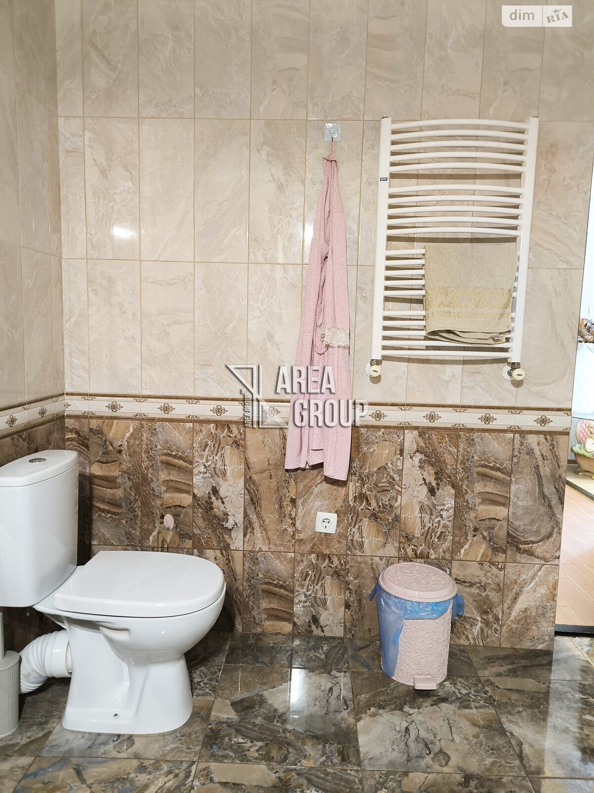 трехэтажный дом с балконом, 299 кв. м, кирпич. Продажа в Каменце-Подольском район Билановка фото 1