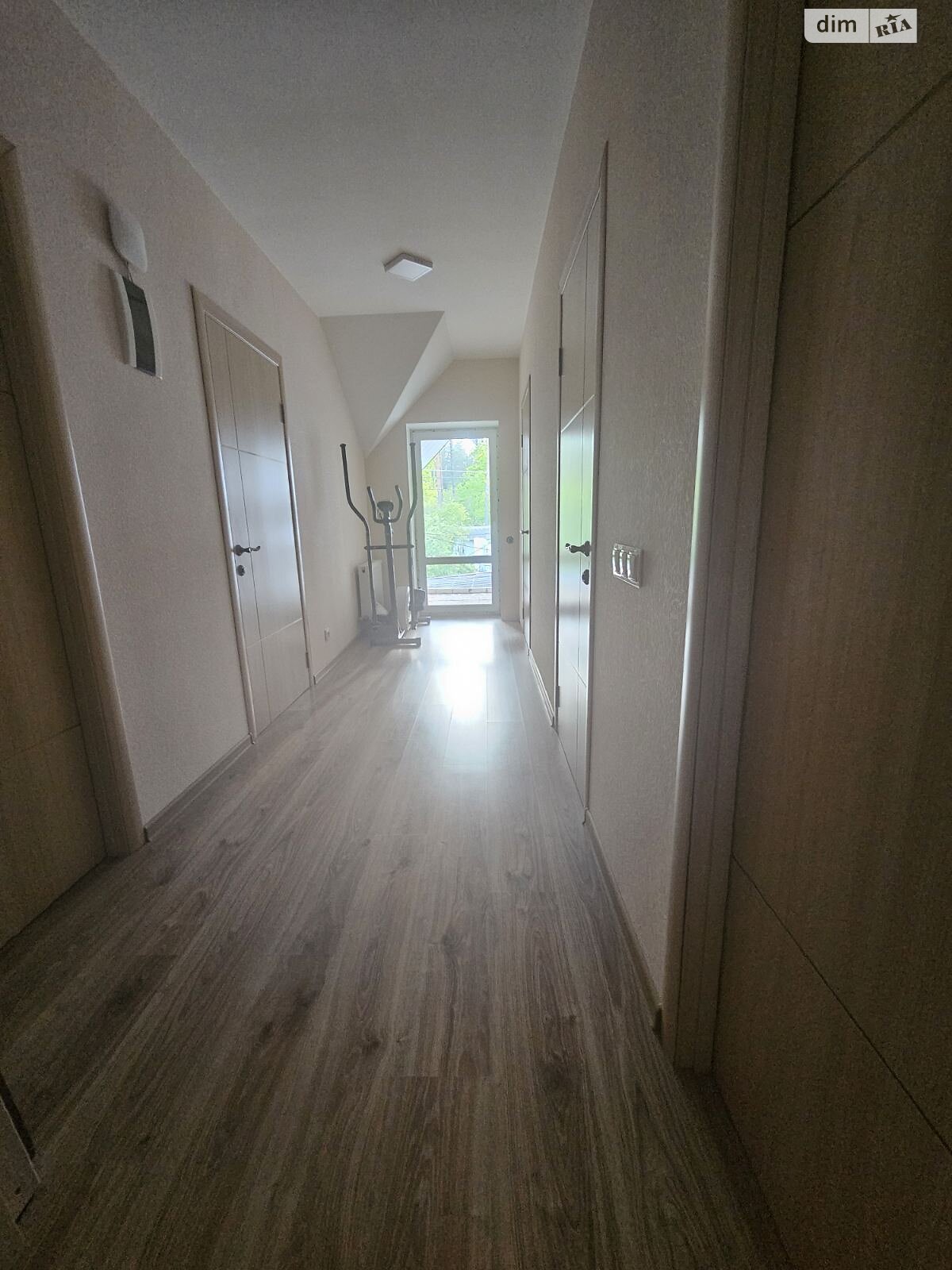 двоповерховий будинок з гаражем, 163.5 кв. м, цегла. Продаж в Кам’янці, район Центр фото 1 двоповерховий будинок з гаражем, 163.5 кв. м, цегла. Продаж в Кам’янці, район Центр фото 1