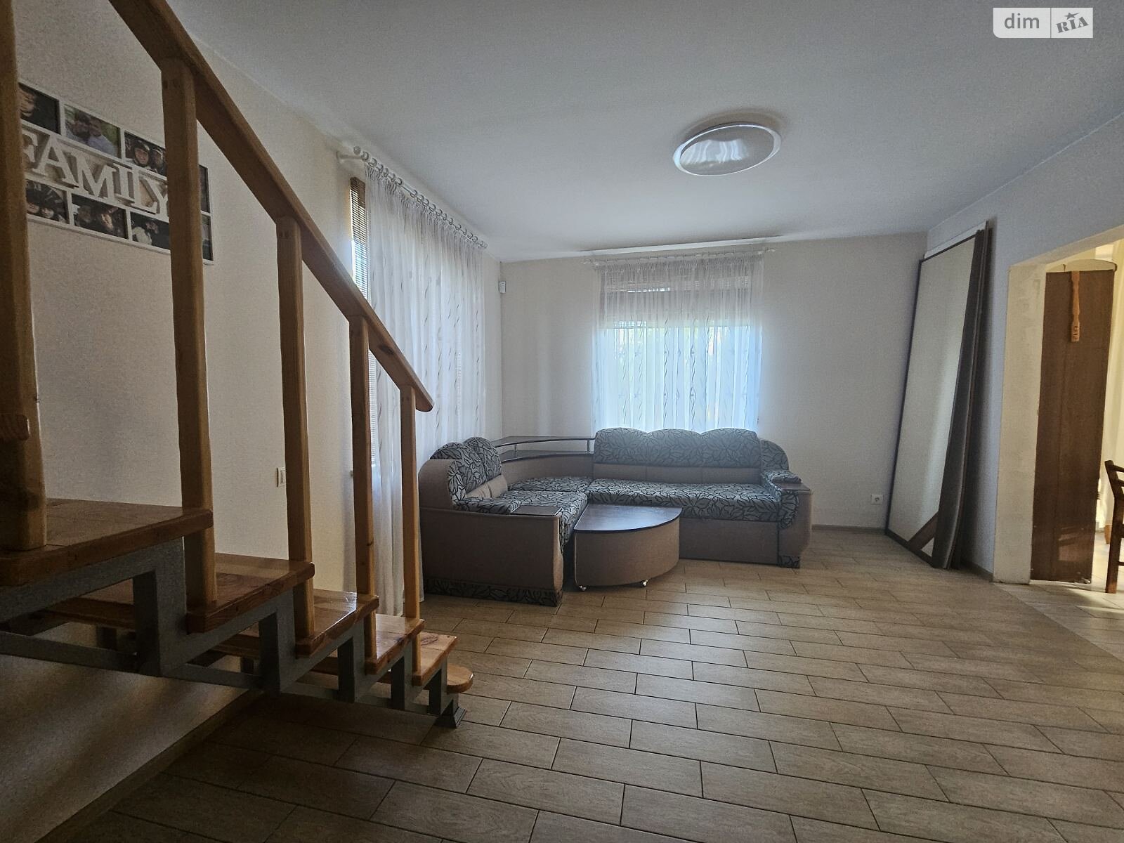 двоповерховий будинок з гаражем, 163.5 кв. м, цегла. Продаж в Кам’янці, район Центр фото 1 двоповерховий будинок з гаражем, 163.5 кв. м, цегла. Продаж в Кам’янці, район Центр фото 1