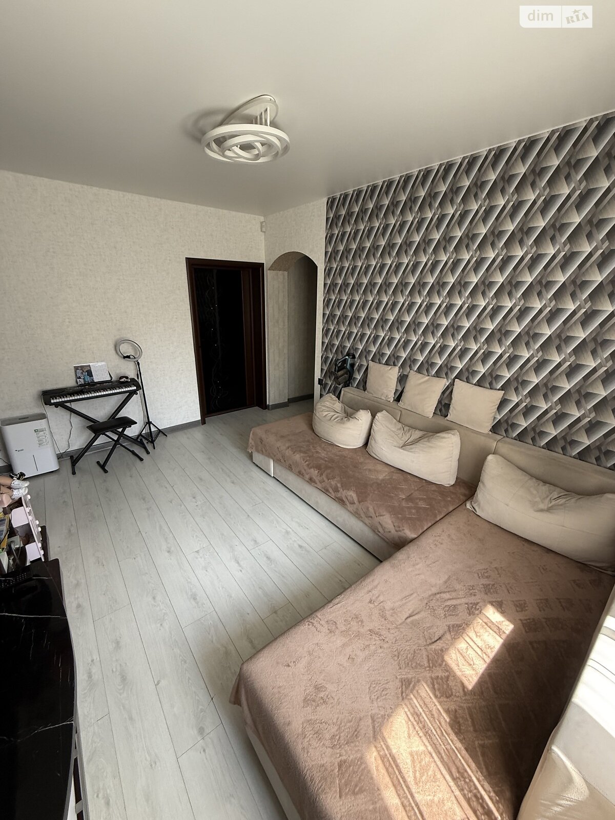 одноповерховий будинок з гаражем, 140 кв. м, цегла. Продаж в Кам’янському, район Баглійський фото 1 одноповерховий будинок з гаражем, 140 кв. м, цегла. Продаж в Кам’янському, район Баглійський фото 1