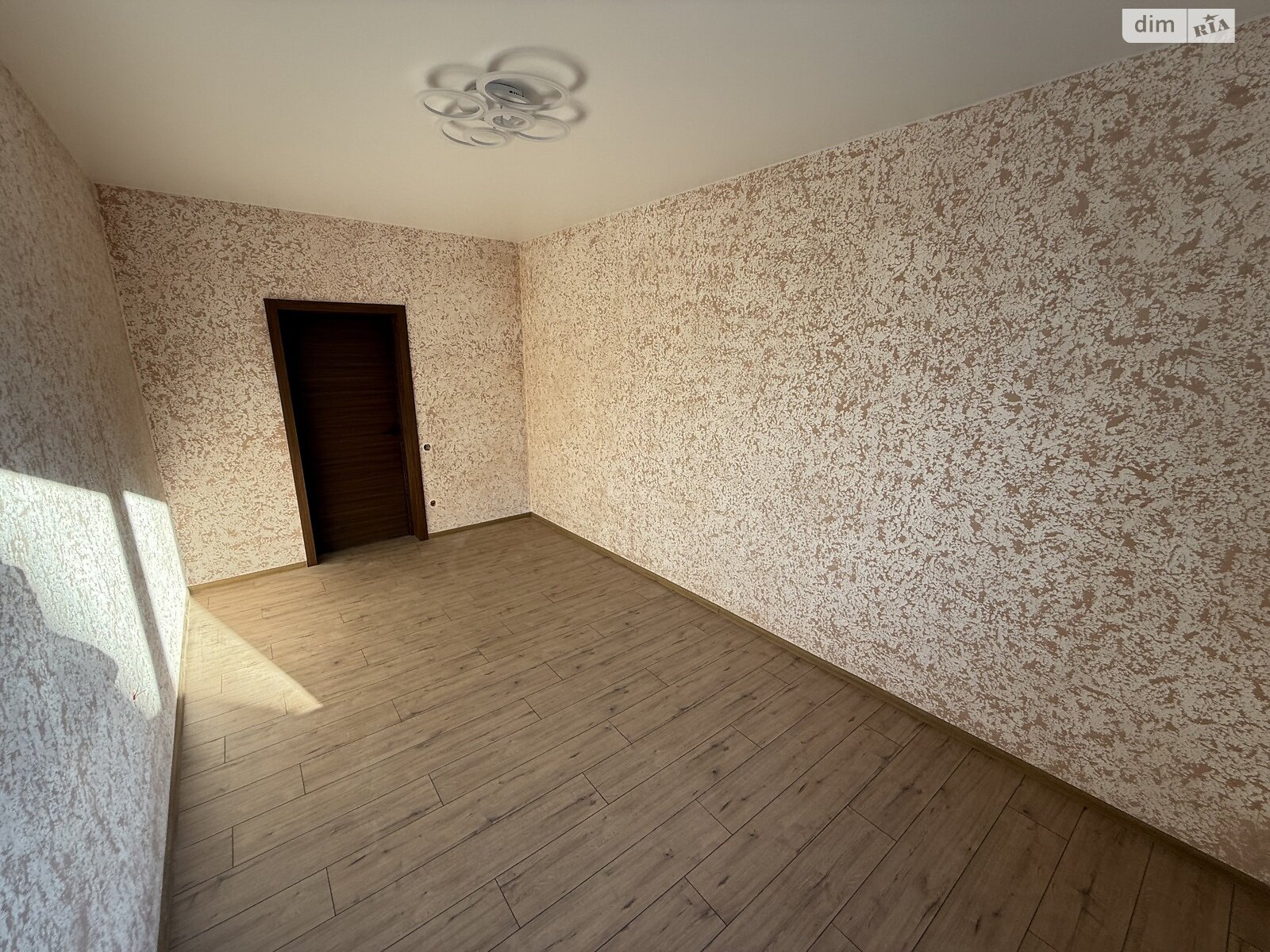 одноповерховий будинок, 106.6 кв. м, кирпич. Продаж в Кам’янському, район Дніпровський фото 1 одноповерховий будинок, 106.6 кв. м, кирпич. Продаж в Кам’янському, район Дніпровський фото 1