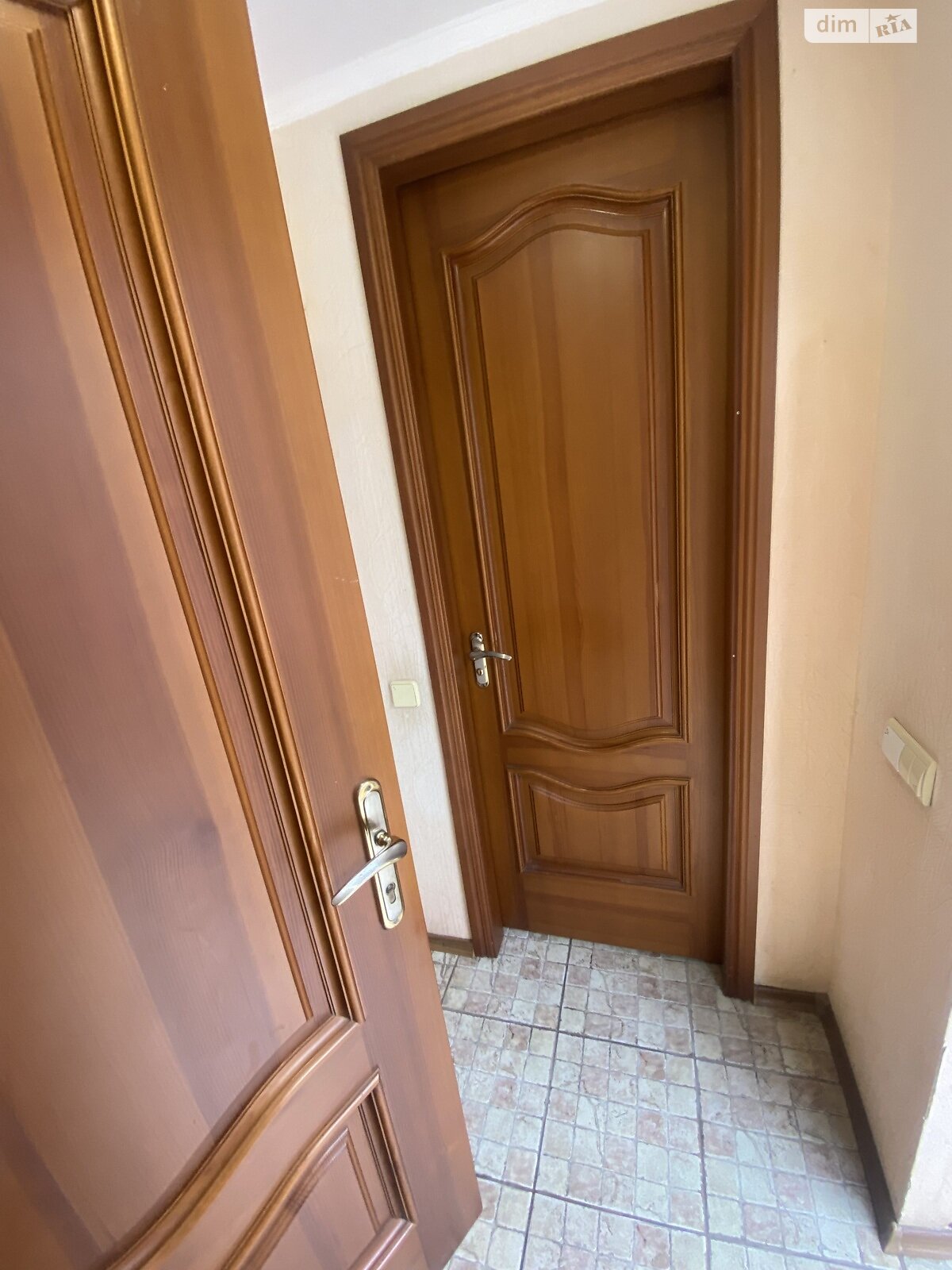 одноповерховий будинок з гаражем, 60 кв. м, цегла. Продаж в Кам’янському, район Південний фото 1 одноповерховий будинок з гаражем, 60 кв. м, цегла. Продаж в Кам’янському, район Південний фото 1