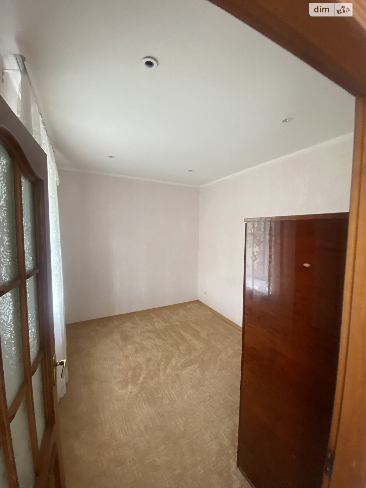 одноповерховий будинок з гаражем, 60 кв. м, цегла. Продаж в Кам’янському, район Південний фото 1 одноповерховий будинок з гаражем, 60 кв. м, цегла. Продаж в Кам’янському, район Південний фото 1