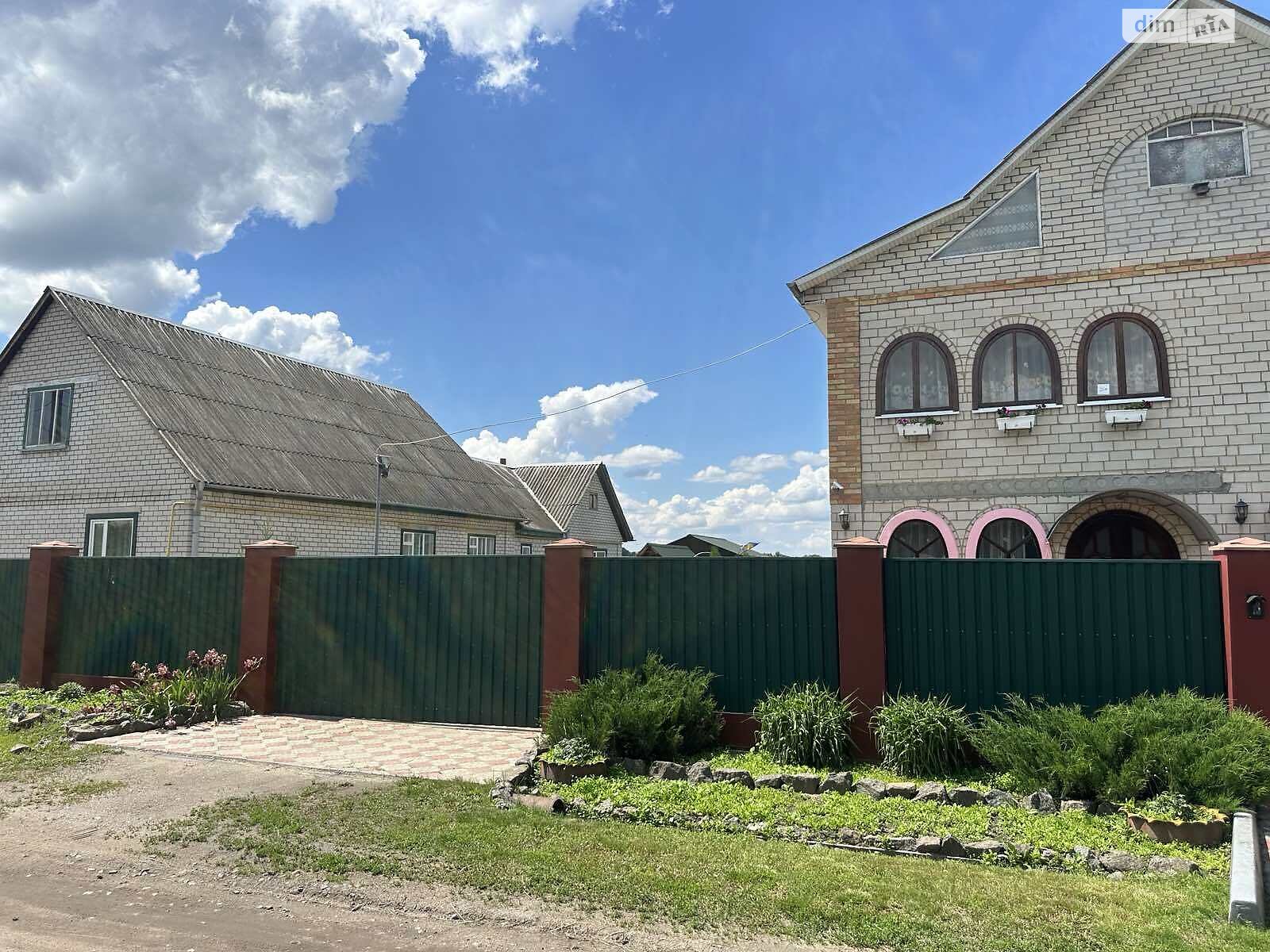 двоповерховий будинок з балконом, 214 кв. м, цегла. Продаж в Кам’янці, район Кам’янка фото 1 двоповерховий будинок з балконом, 214 кв. м, цегла. Продаж в Кам’янці, район Кам’янка фото 1