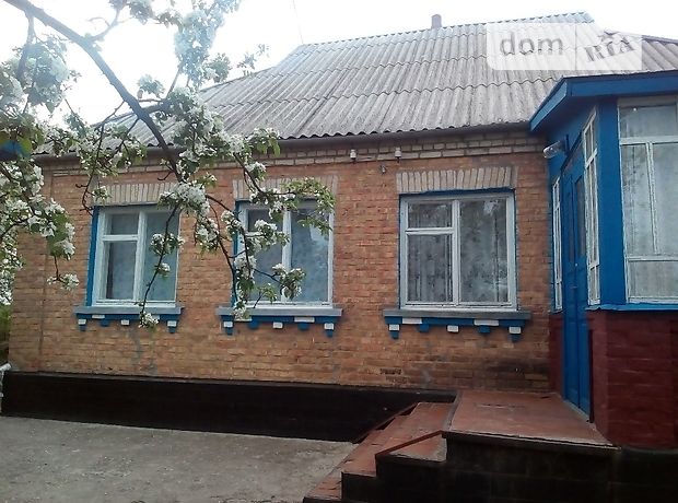 одноэтажный дом с садом, 83 кв. м, кирпич саманный. Продажа в Мартыновке (Черкасская обл.) фото 1 одноэтажный дом с садом, 83 кв. м, кирпич саманный. Продажа в Мартыновке (Черкасская обл.) фото 1