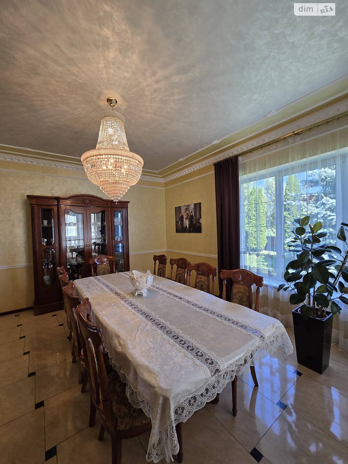 двоповерховий будинок з верандою, 352 кв. м, кирпич. Продаж у Карачиновому фото 1 двоповерховий будинок з верандою, 352 кв. м, кирпич. Продаж у Карачиновому фото 1