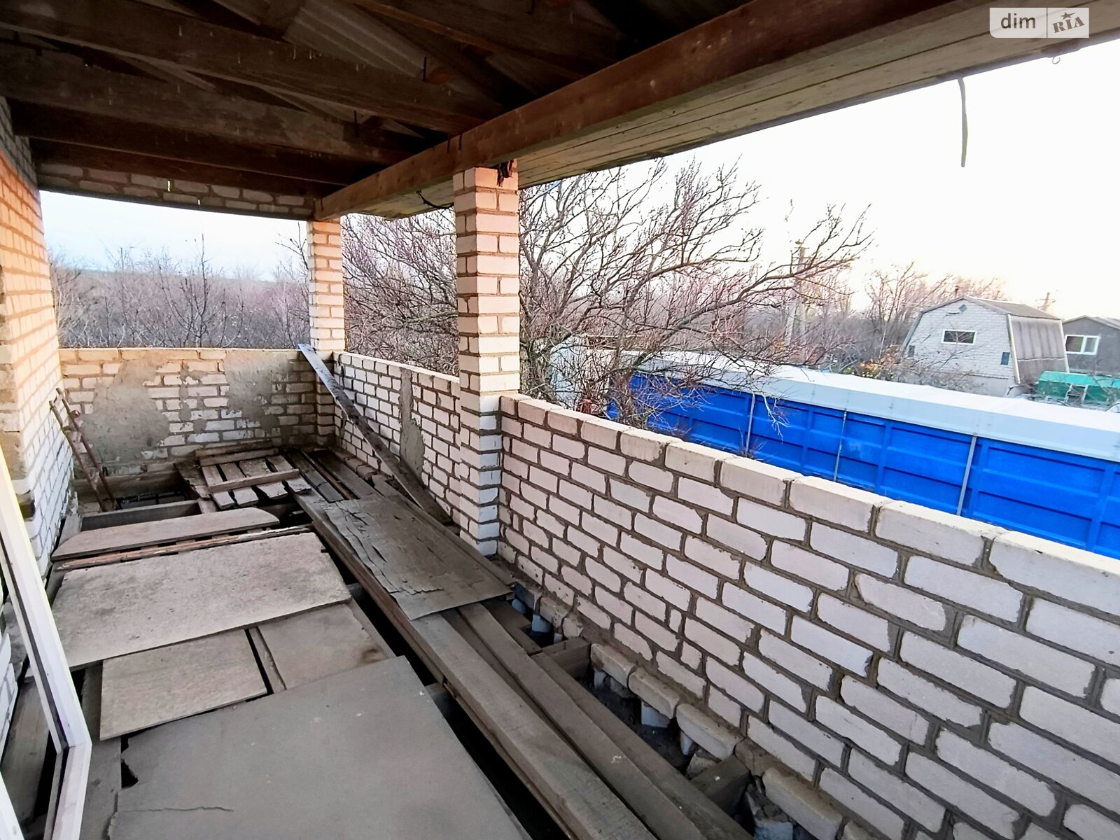 двухэтажный дом с верандой, 55 кв. м, кирпич. Продажа в Каравеллово фото 1