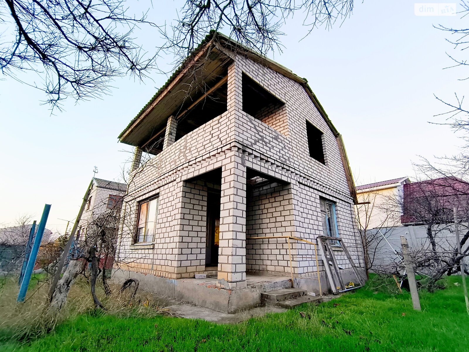 двухэтажный дом с верандой, 55 кв. м, кирпич. Продажа в Каравеллово фото 1