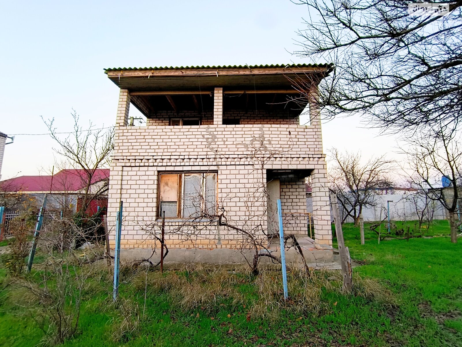 двухэтажный дом с верандой, 55 кв. м, кирпич. Продажа в Каравеллово фото 1