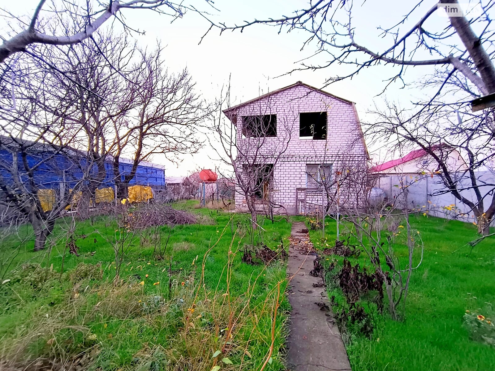 двухэтажный дом с верандой, 55 кв. м, кирпич. Продажа в Каравеллово фото 1