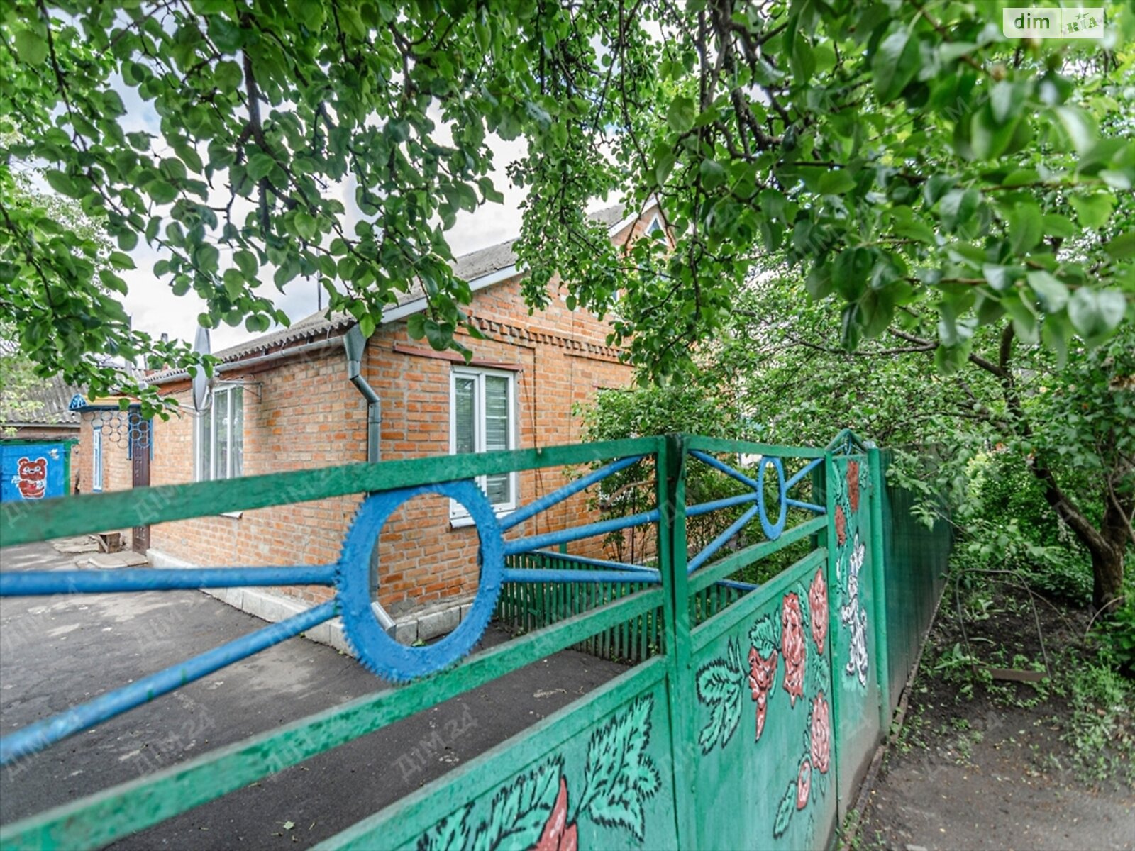 одноэтажный дом с гаражом, 65.5 кв. м, кирпич. Продажа в Карловке фото 1 одноэтажный дом с гаражом, 65.5 кв. м, кирпич. Продажа в Карловке фото 1
