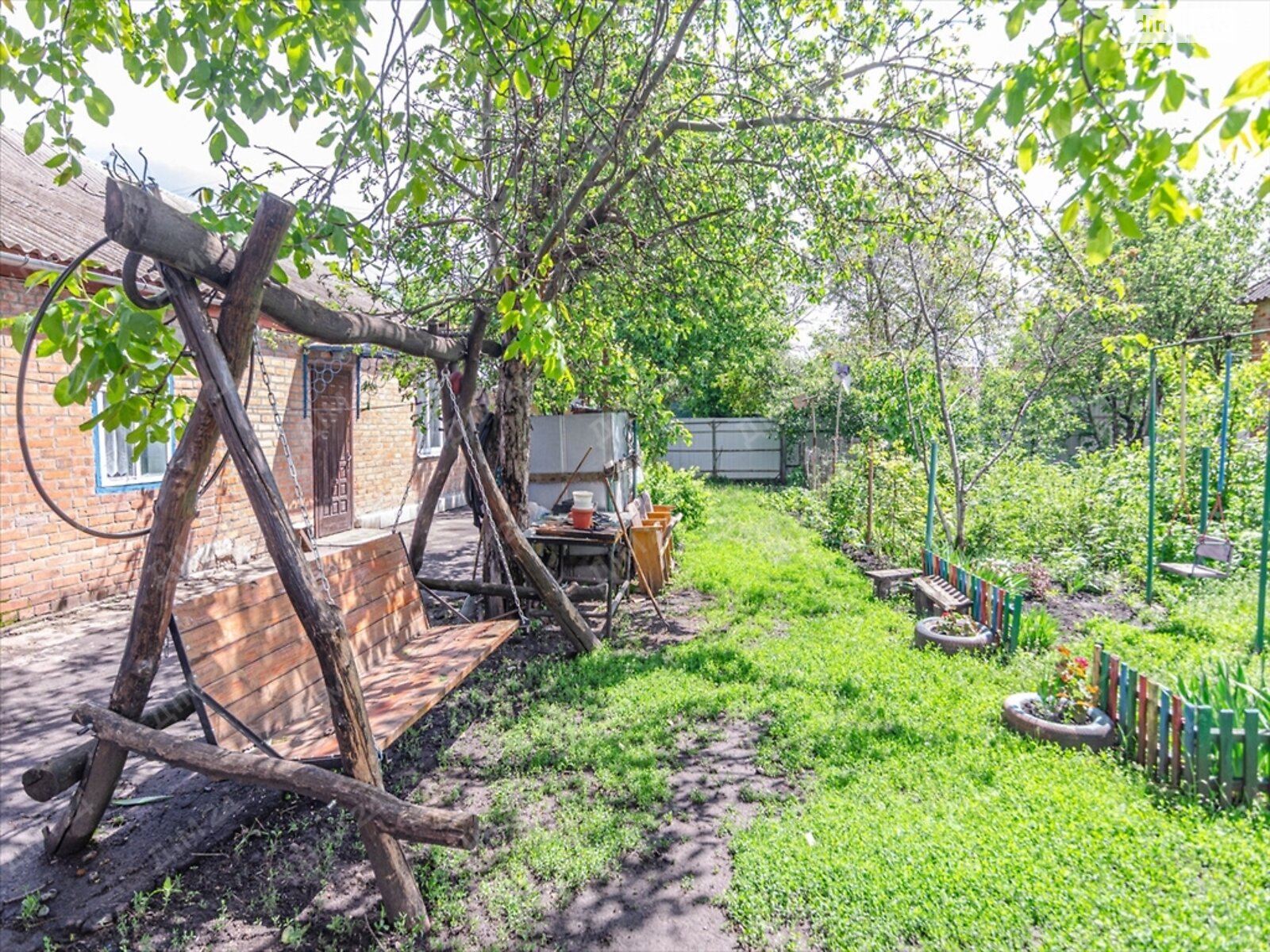 одноэтажный дом с гаражом, 65.5 кв. м, кирпич. Продажа в Карловке фото 1 одноэтажный дом с гаражом, 65.5 кв. м, кирпич. Продажа в Карловке фото 1