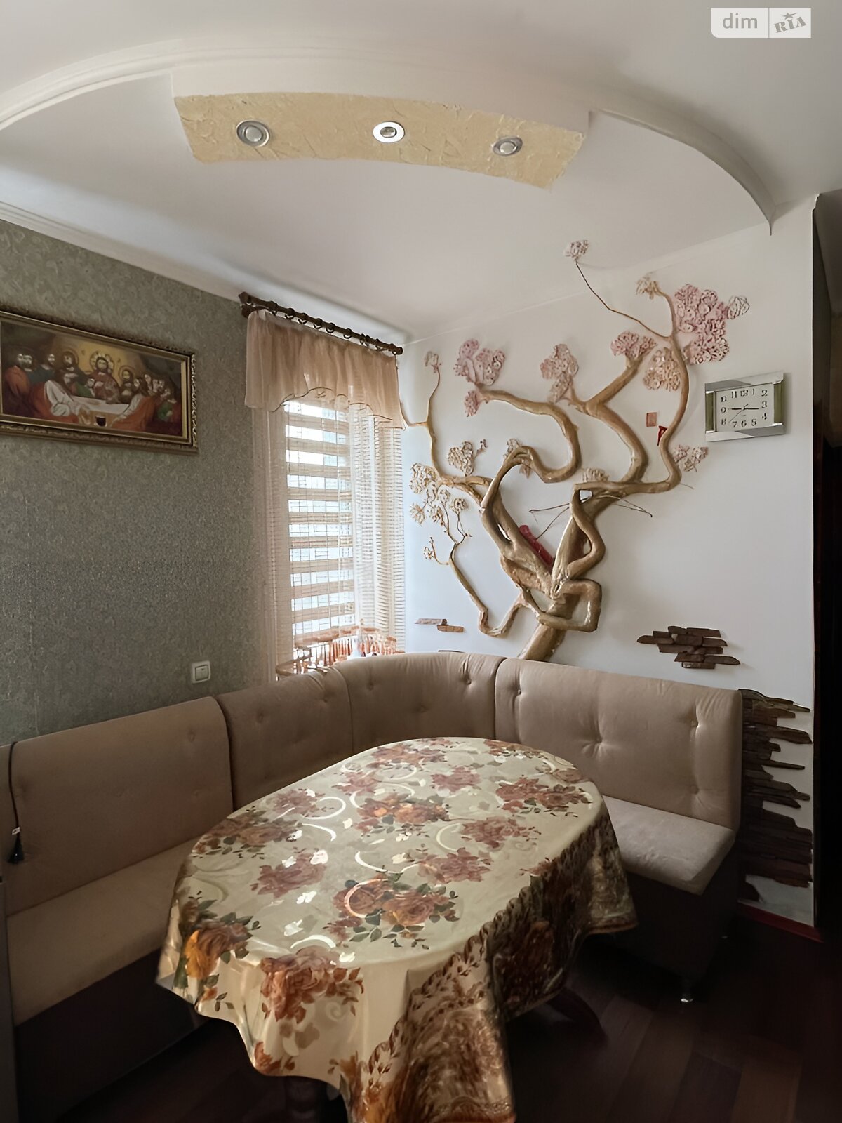 двухэтажный дом с верандой, 285.9 кв. м, кирпич. Продажа в Карпиловке фото 1 двухэтажный дом с верандой, 285.9 кв. м, кирпич. Продажа в Карпиловке фото 1