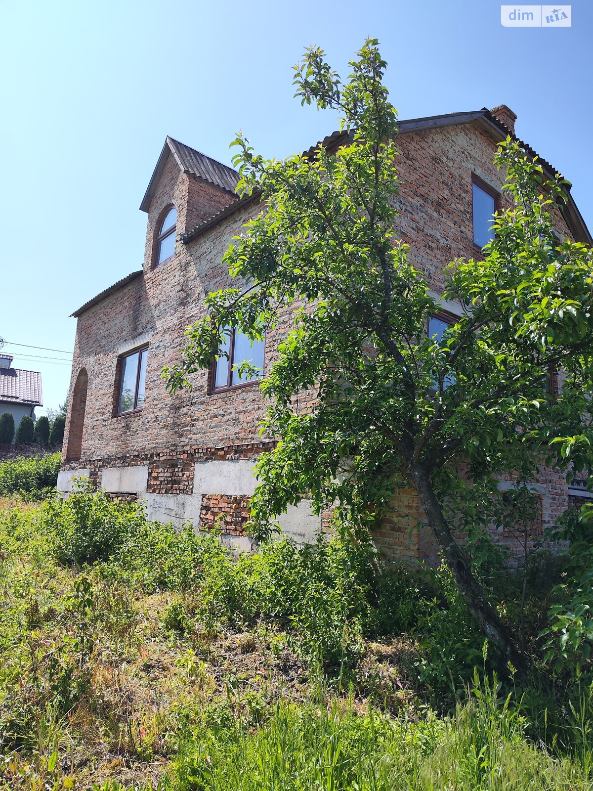 двухэтажный дом с гаражом, 235 кв. м, кирпич. Продажа в Карпиловке фото 1 двухэтажный дом с гаражом, 235 кв. м, кирпич. Продажа в Карпиловке фото 1