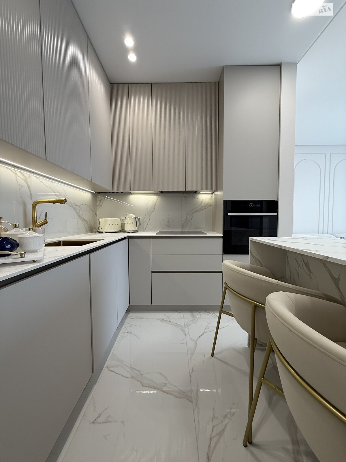 одноэтажный дом с отоплением, 78 кв. м, кирпич. Продажа в Карпиловке фото 1