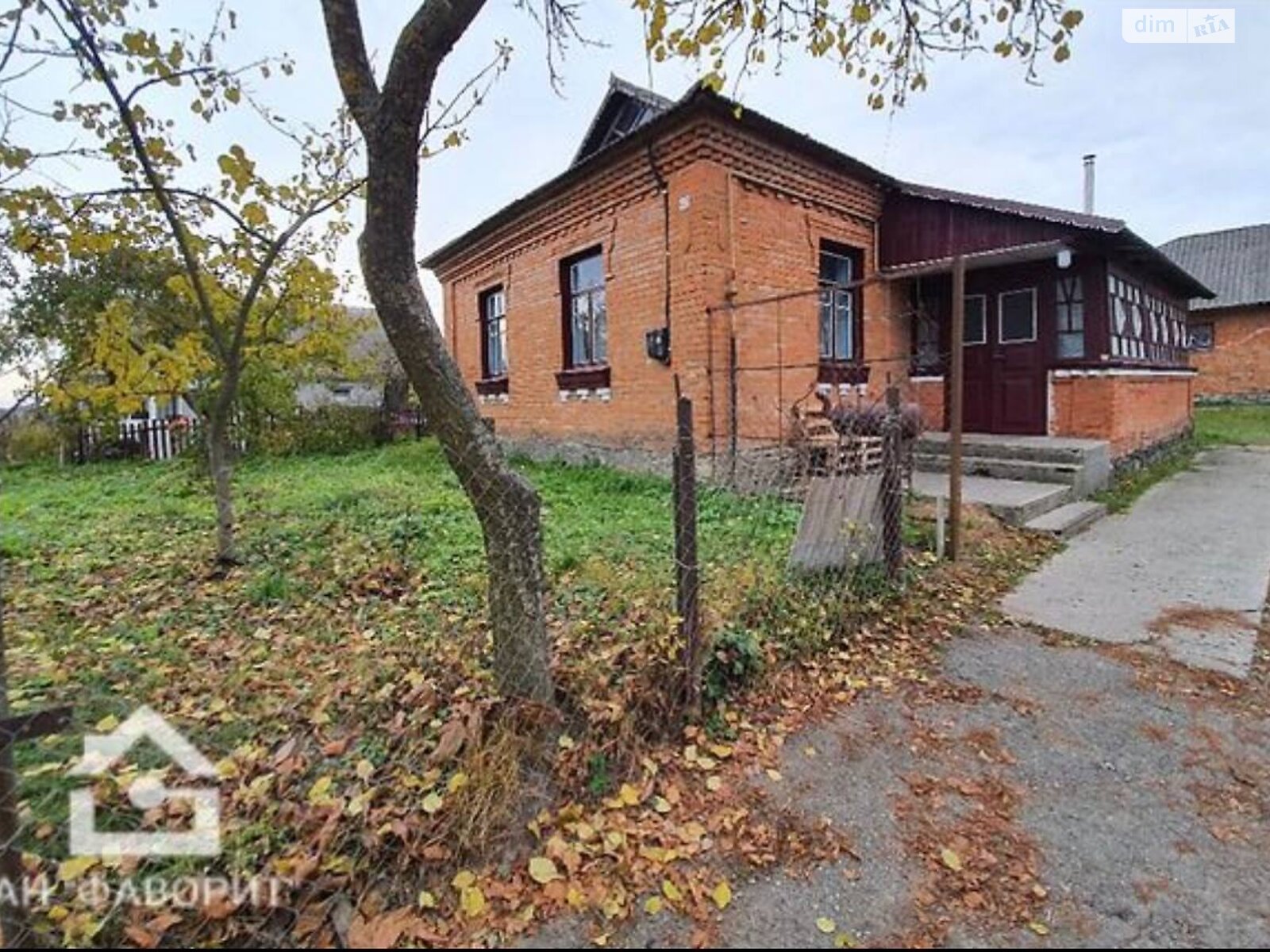 одноэтажный дом с гаражом, 59 кв. м, кирпич. Продажа в Карповцах фото 1