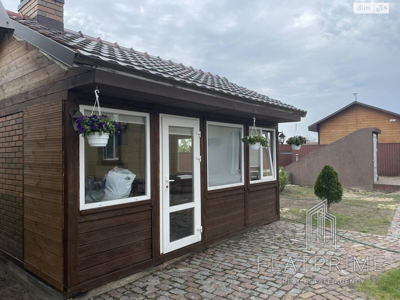 двухэтажный дом беседка, 161.7 кв. м, кирпич. Продажа в Катюжанке фото 1 двухэтажный дом беседка, 161.7 кв. м, кирпич. Продажа в Катюжанке фото 1