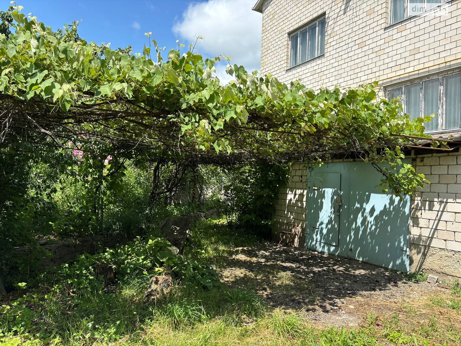 двухэтажный дом с верандой, 339.9 кв. м, кирпич. Продажа в Казатине район Казатин фото 1 двухэтажный дом с верандой, 339.9 кв. м, кирпич. Продажа в Казатине район Казатин фото 1