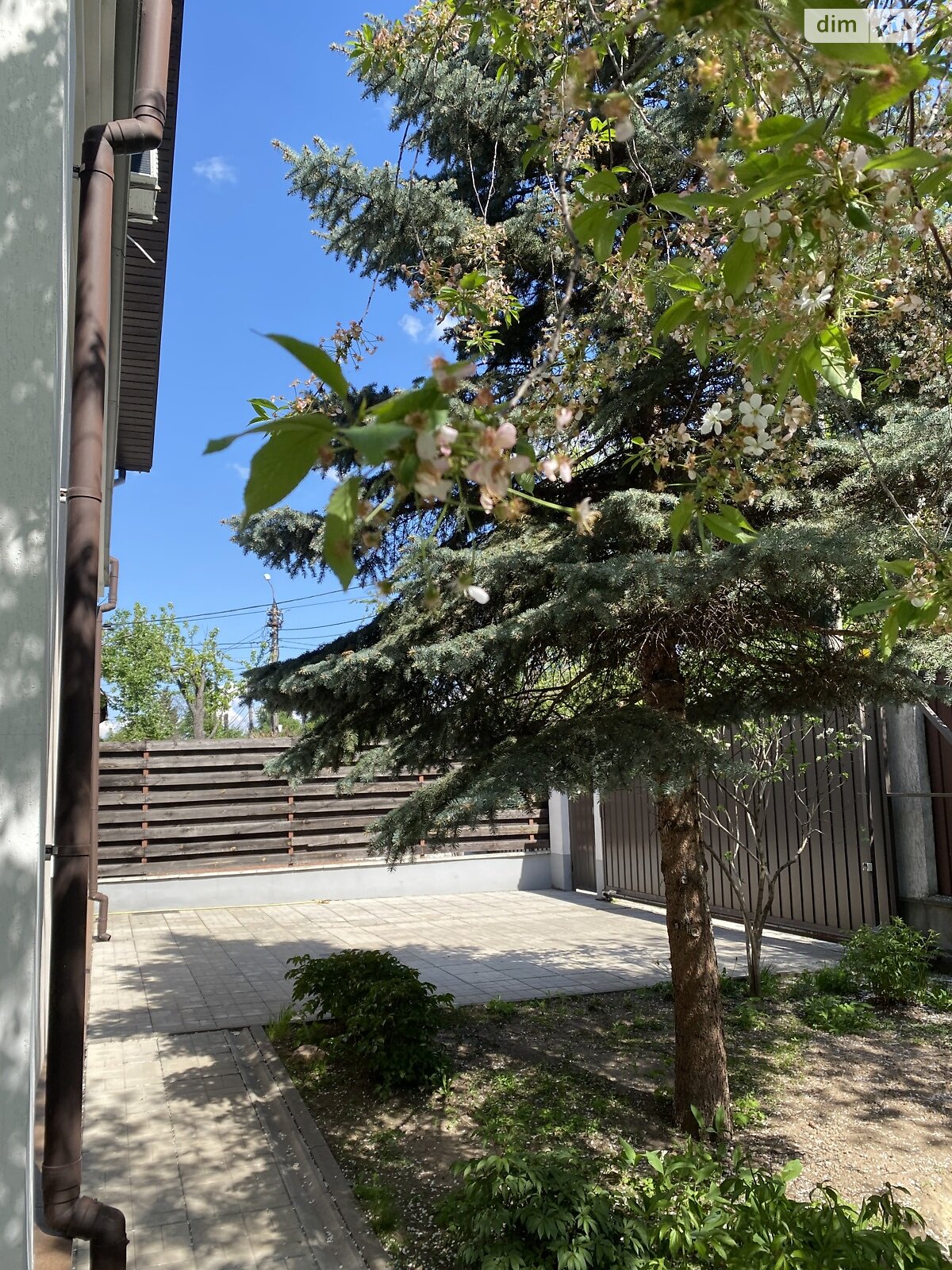 двухэтажный дом с мансардой, 248.7 кв. м, термоблок. Продажа в Киеве район Академгородок фото 1 двухэтажный дом с мансардой, 248.7 кв. м, термоблок. Продажа в Киеве район Академгородок фото 1