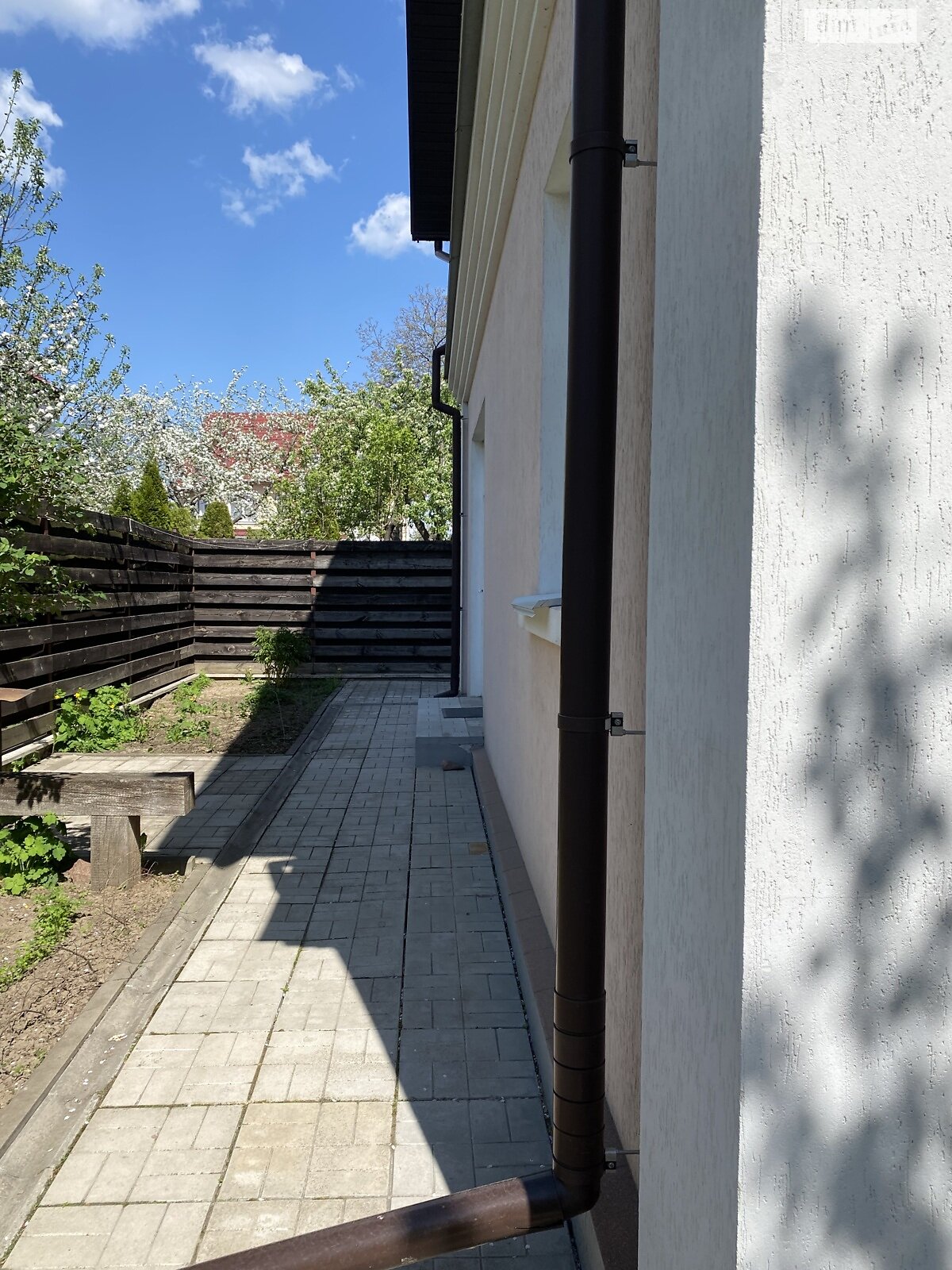 двухэтажный дом с мансардой, 248.7 кв. м, термоблок. Продажа в Киеве район Академгородок фото 1 двухэтажный дом с мансардой, 248.7 кв. м, термоблок. Продажа в Киеве район Академгородок фото 1