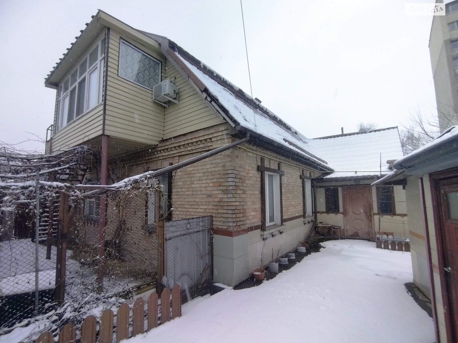 двухэтажный дом с гаражом, 200 кв. м, кирпич. Продажа в Киеве район Беличи фото 1