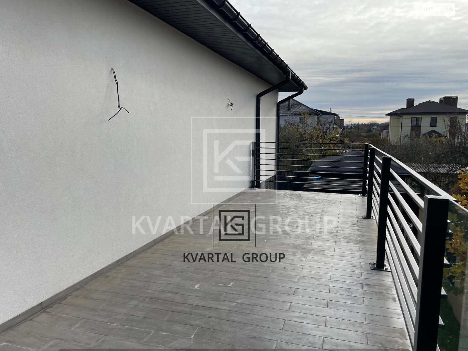 двухэтажный дом с верандой, 253 кв. м, кирпич. Продажа в Киеве район Берковец фото 1 двухэтажный дом с верандой, 253 кв. м, кирпич. Продажа в Киеве район Берковец фото 1