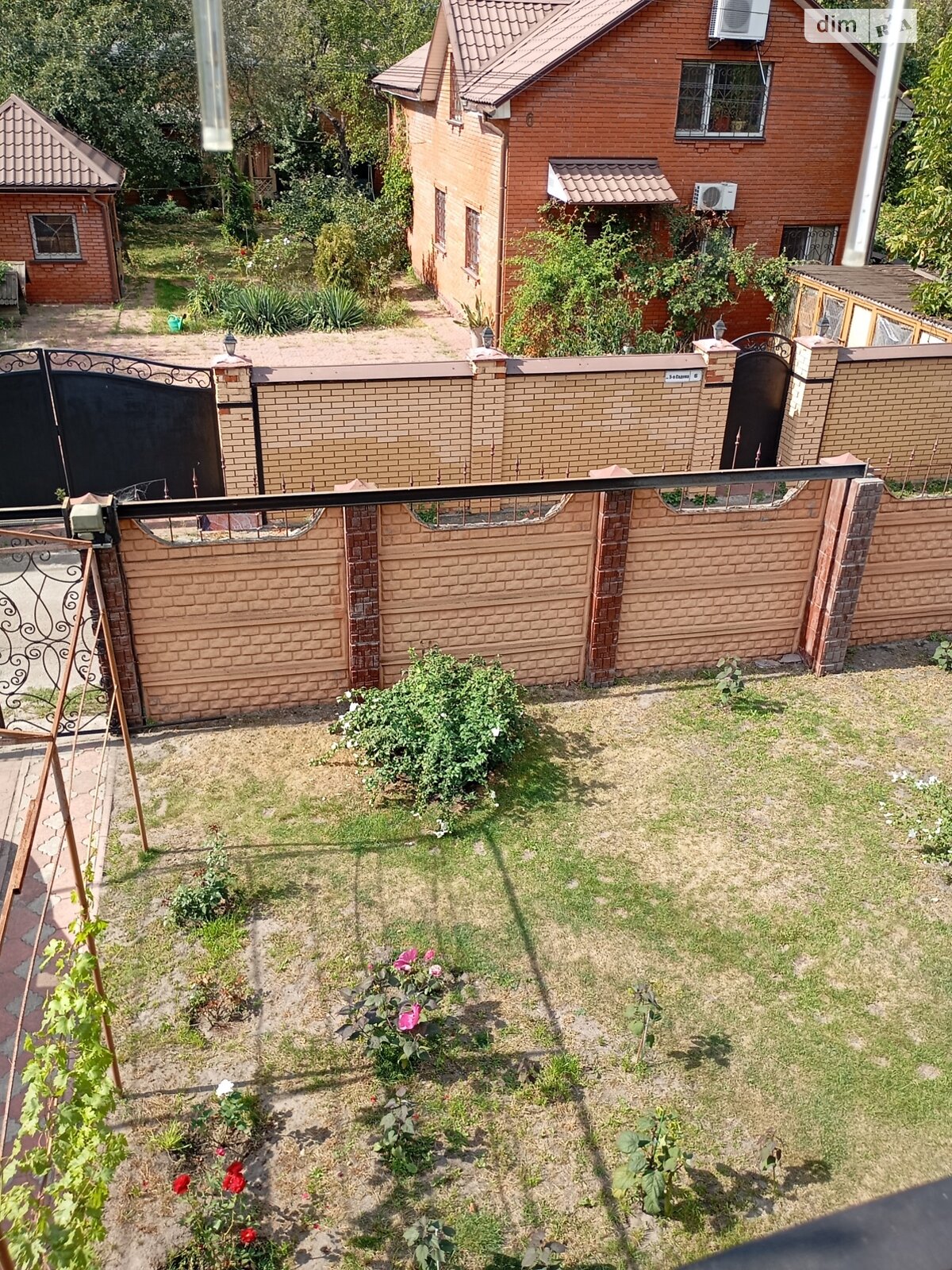 двоповерховий будинок з опаленням, 104 кв. м, цегла. Продаж в Києві, район Святошинський фото 1 двоповерховий будинок з опаленням, 104 кв. м, цегла. Продаж в Києві, район Святошинський фото 1