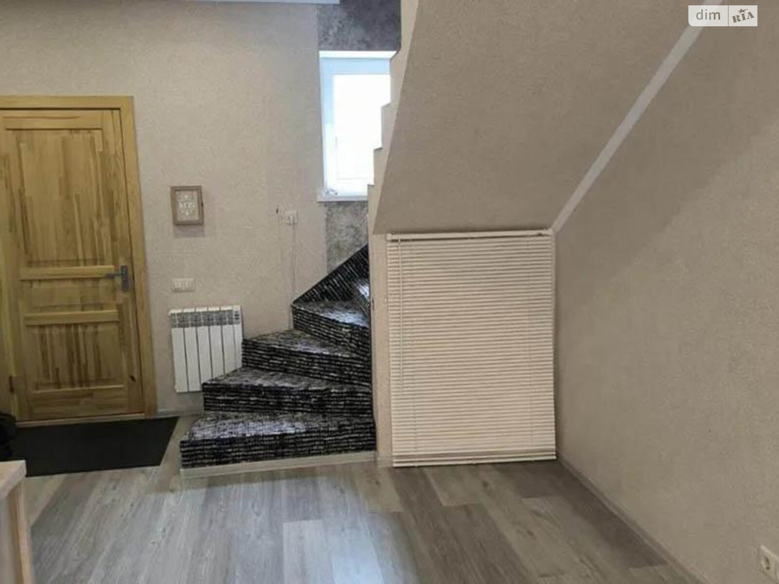 двоповерховий будинок, 80 кв. м, газобетон. Продаж в Києві, район Берковець фото 1 двоповерховий будинок, 80 кв. м, газобетон. Продаж в Києві, район Берковець фото 1